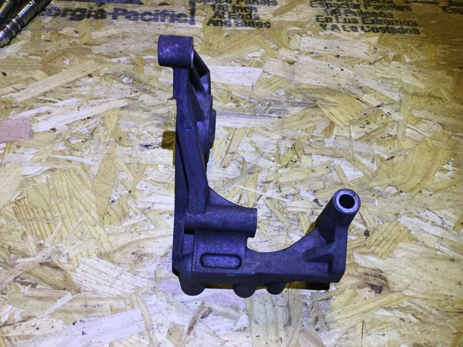 04-07 Cadillac CTS 2.8L Alternator Mounting Bracket OEM Replacement Part - Compatible with 2004 2005 2006 2007 Models - Engine Repair & Maintenance Accessory