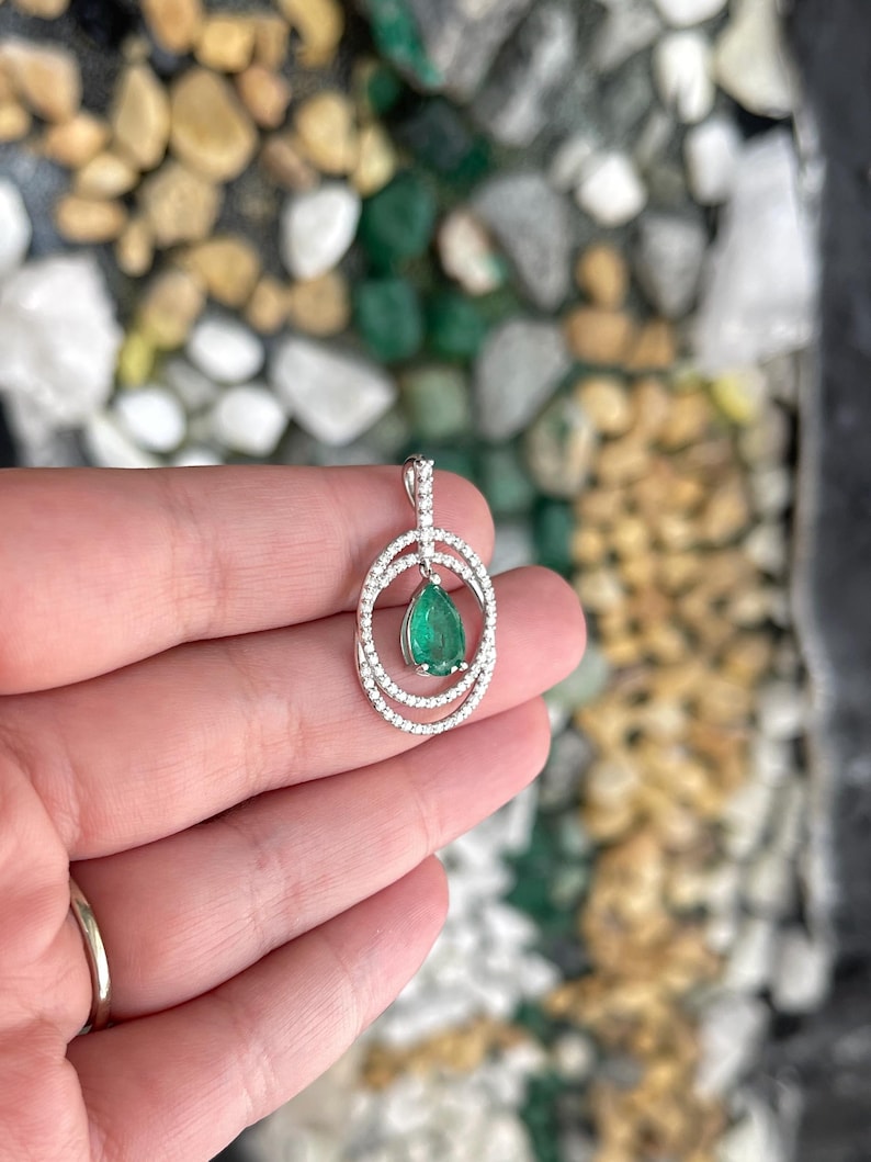 2.40tcw 14K Gold Pear Cut Emerald & Diamond Halo Pendant Necklace - Elegant Jewelry for Women, Perfect for Weddings, Anniversaries & Special Occasions