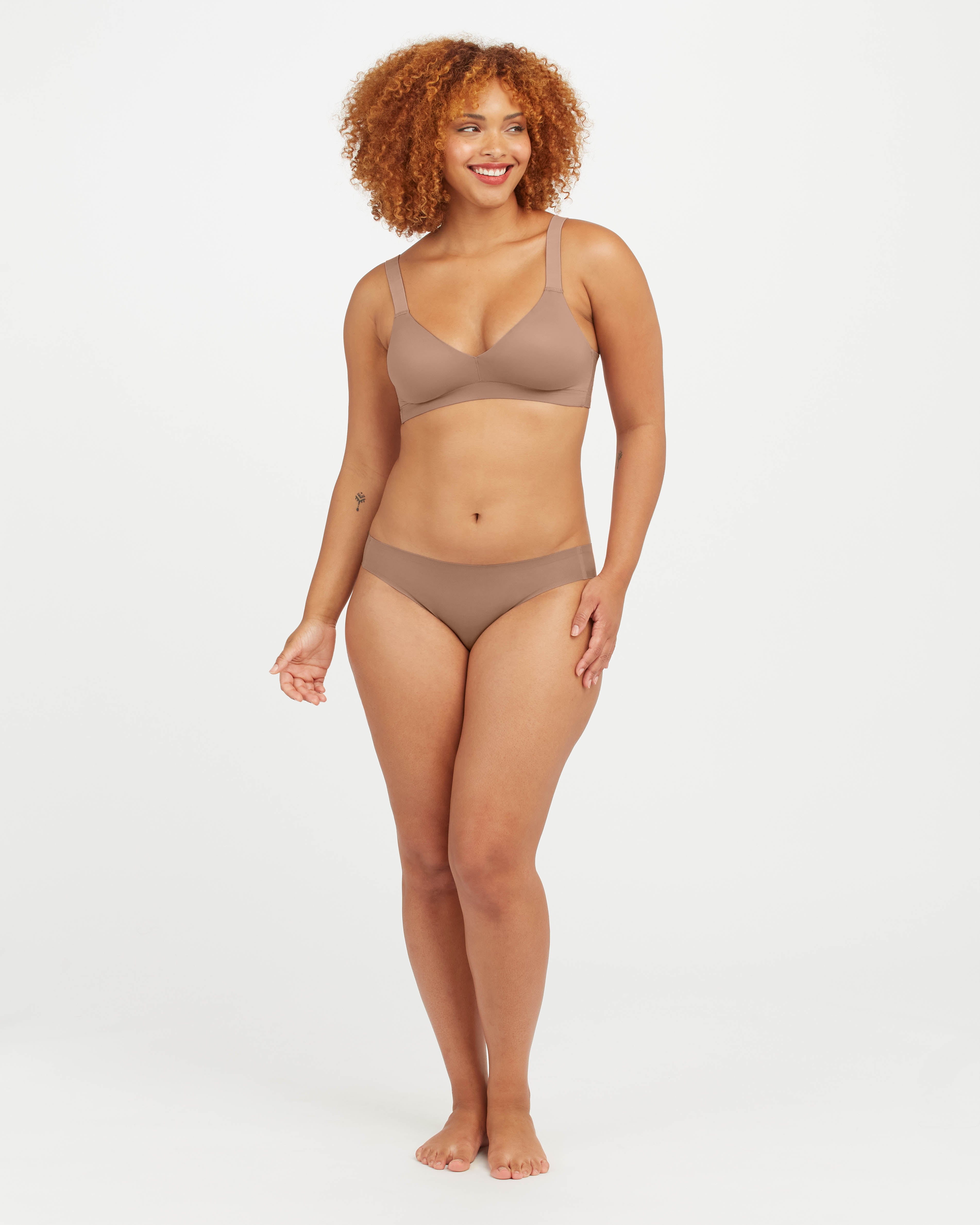 SPANX Smooth Comfort Lightly Lined Bralette - Wireless Support for Everyday Wear, Yoga & Lounge