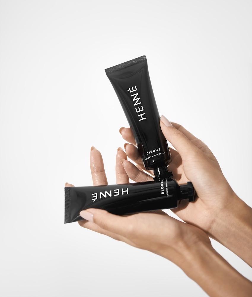 Premium Hand Cream for Dry Skin - Intense Moisturizing & Nourishing Formula with Shea Butter & Vitamin E - Perfect for Winter Care, Travel & Daily Use
