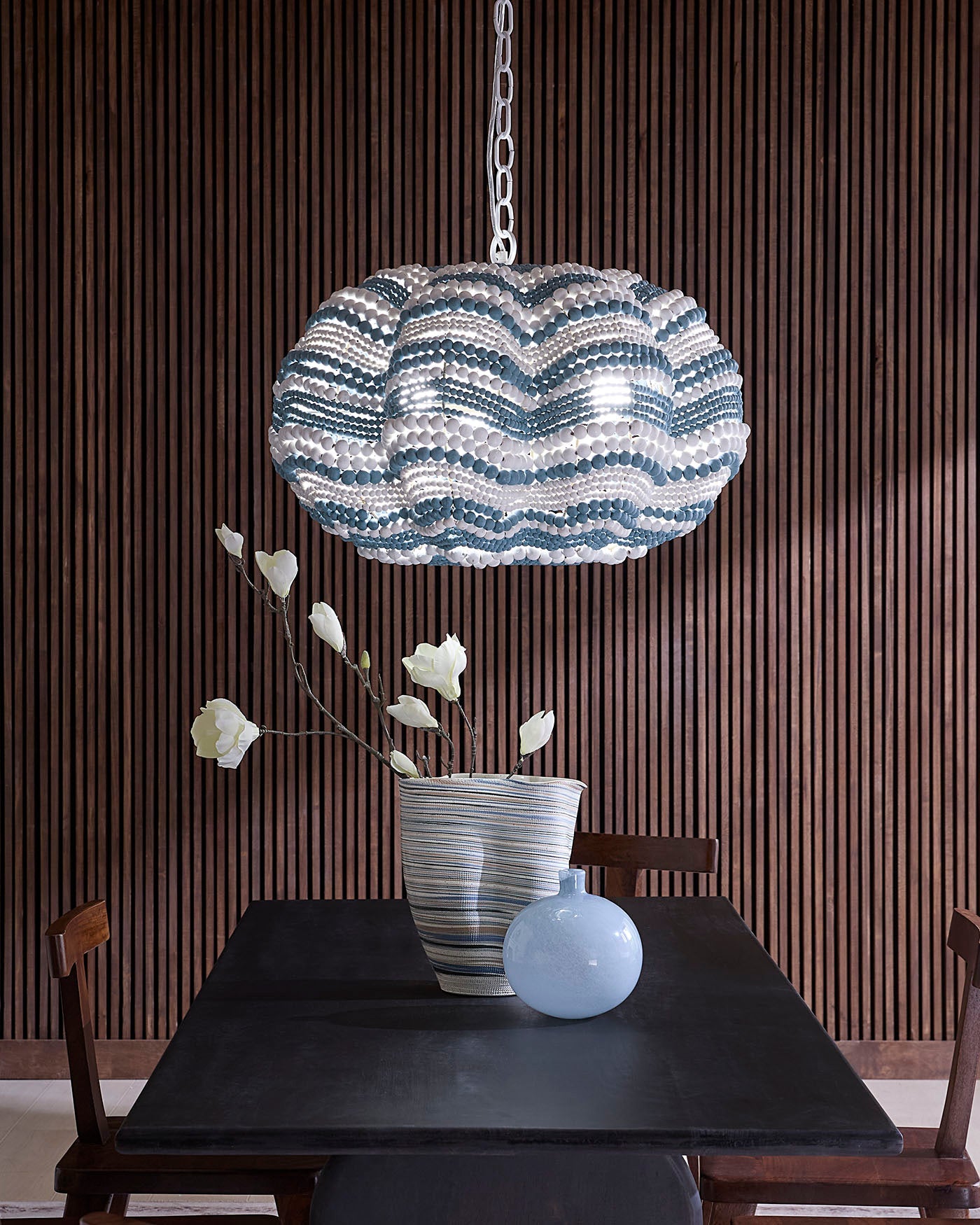 Elegant Clamshell Chandelier - Modern Crystal Ceiling Light Fixture for Dining Room, Bedroom & Living Room Decor