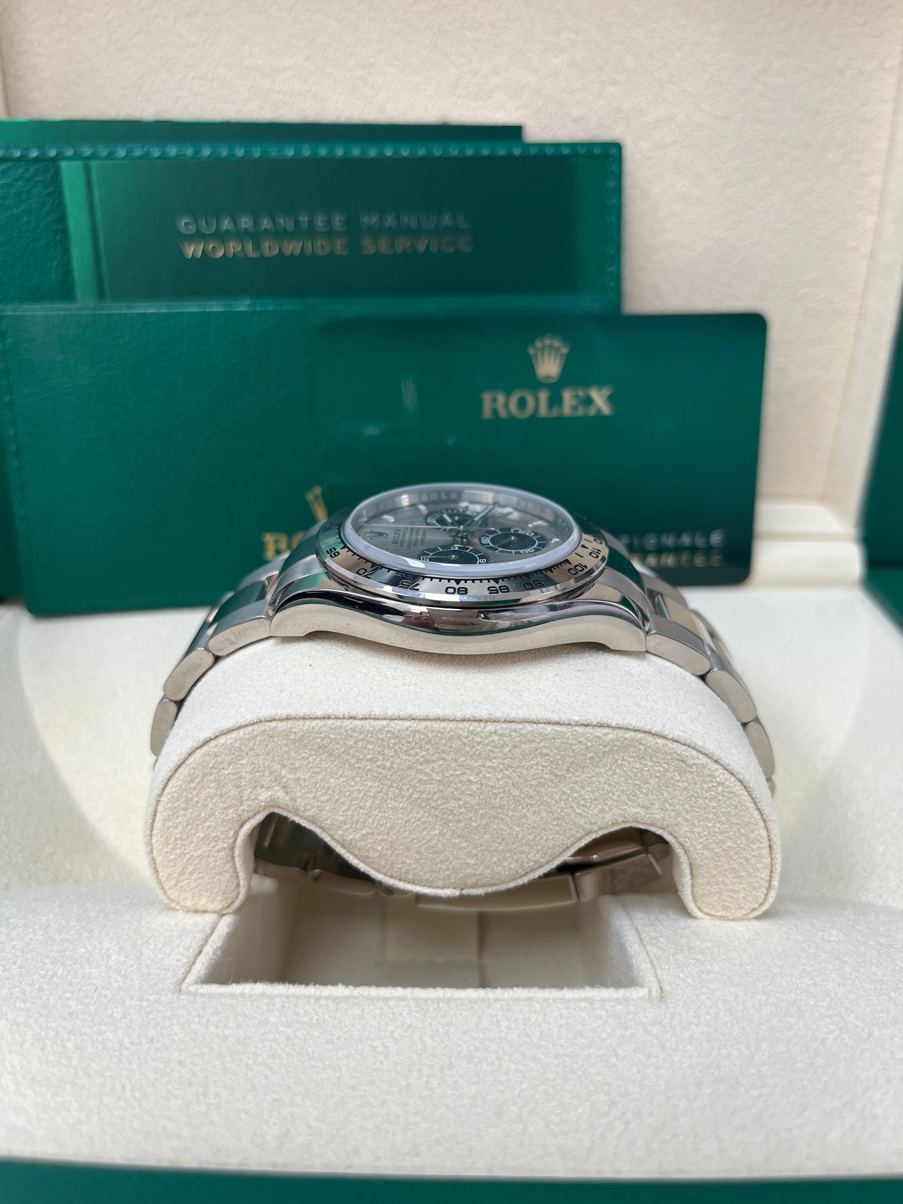 Rolex Daytona 116509 40mm White Gold Cosmograph Watch - Stainless Steel & Black Index Dial - Luxury Men's Chronograph Timepiece for Business, Sports & Special Occasions