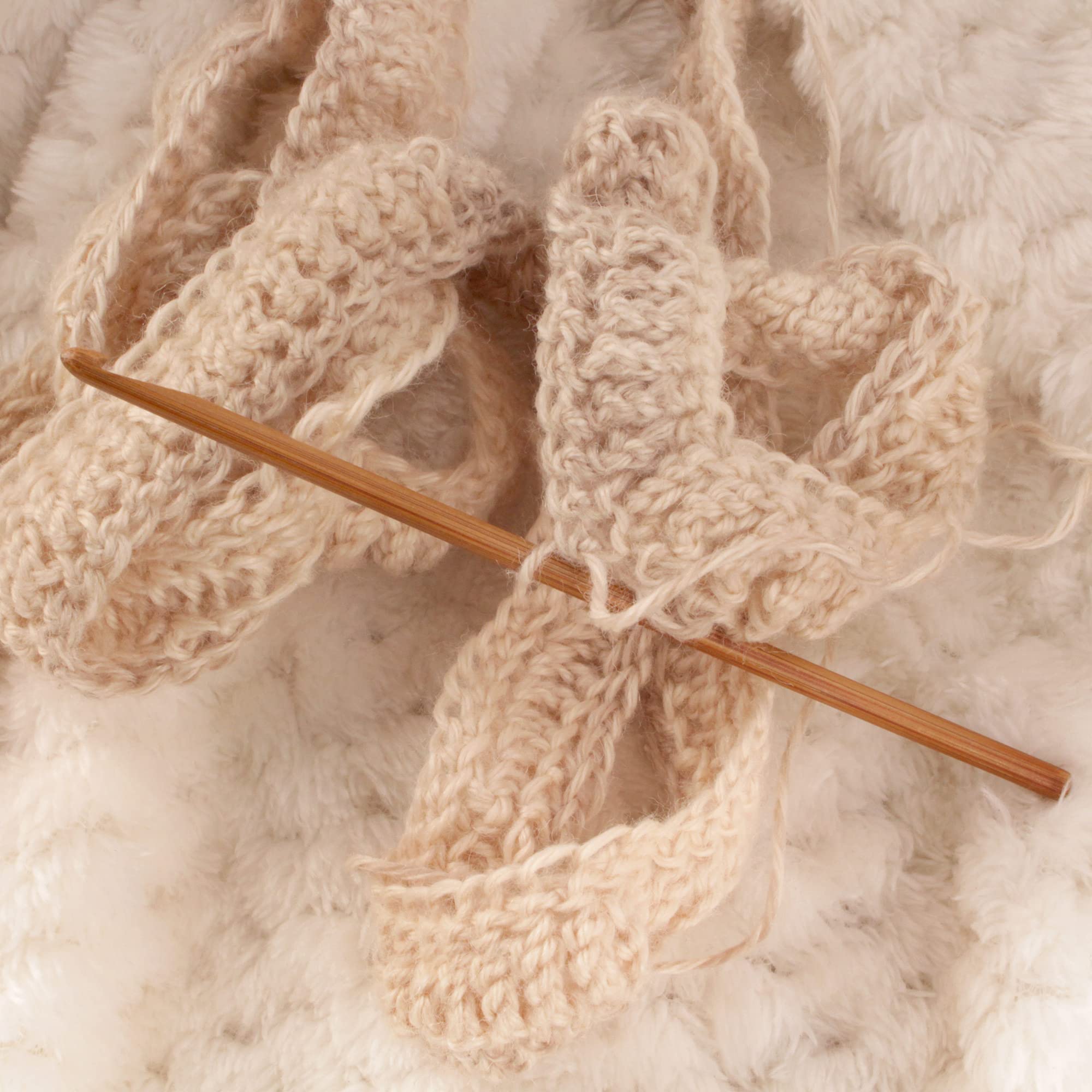 Premium Bamboo Crochet Hooks Set - 6
