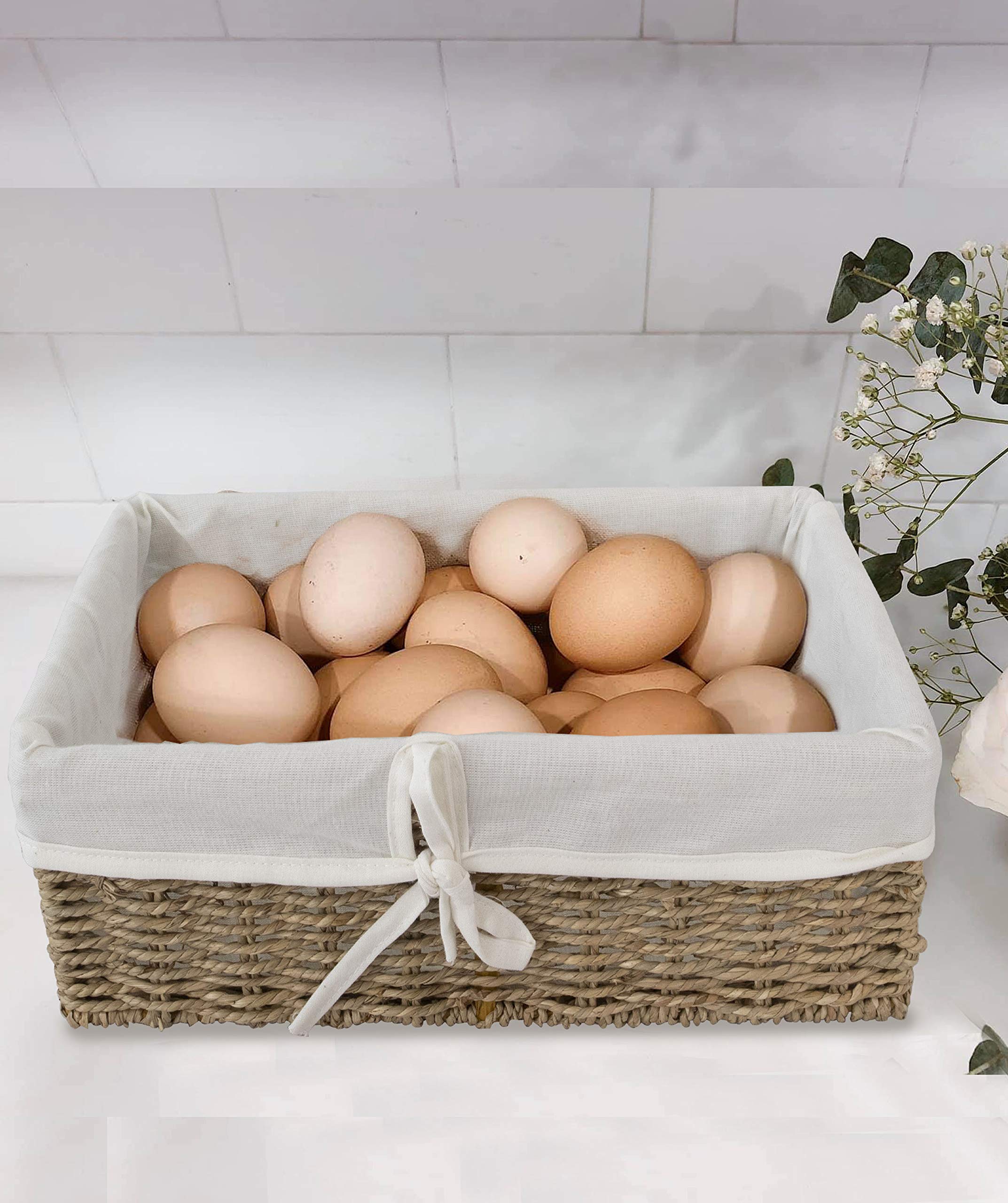 Natural Seagrass Woven Storage Basket with Linen Liner - Decorative Organizer for Bathroom, Living Room & Closet - Perfect for Towels, Beauty Products & Home Decor Storage