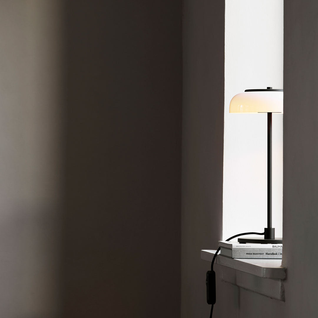 Blossi Modern LED Table Lamp - Adjustable Brightness, USB Charging Port, Night Light for Bedroom, Living Room, Office - Warm White & Cool White Light Modes