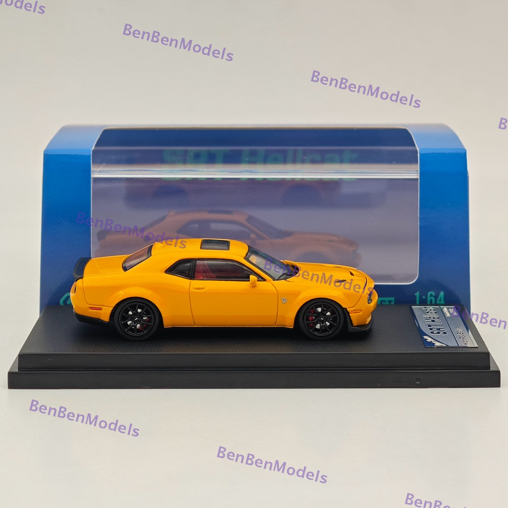 1:64 Scale SH Dodge SRT Hellcat Muscle Sports Yellow Diecast Model Car - Limited Edition Collectible for Car Enthusiasts & Display Showcase