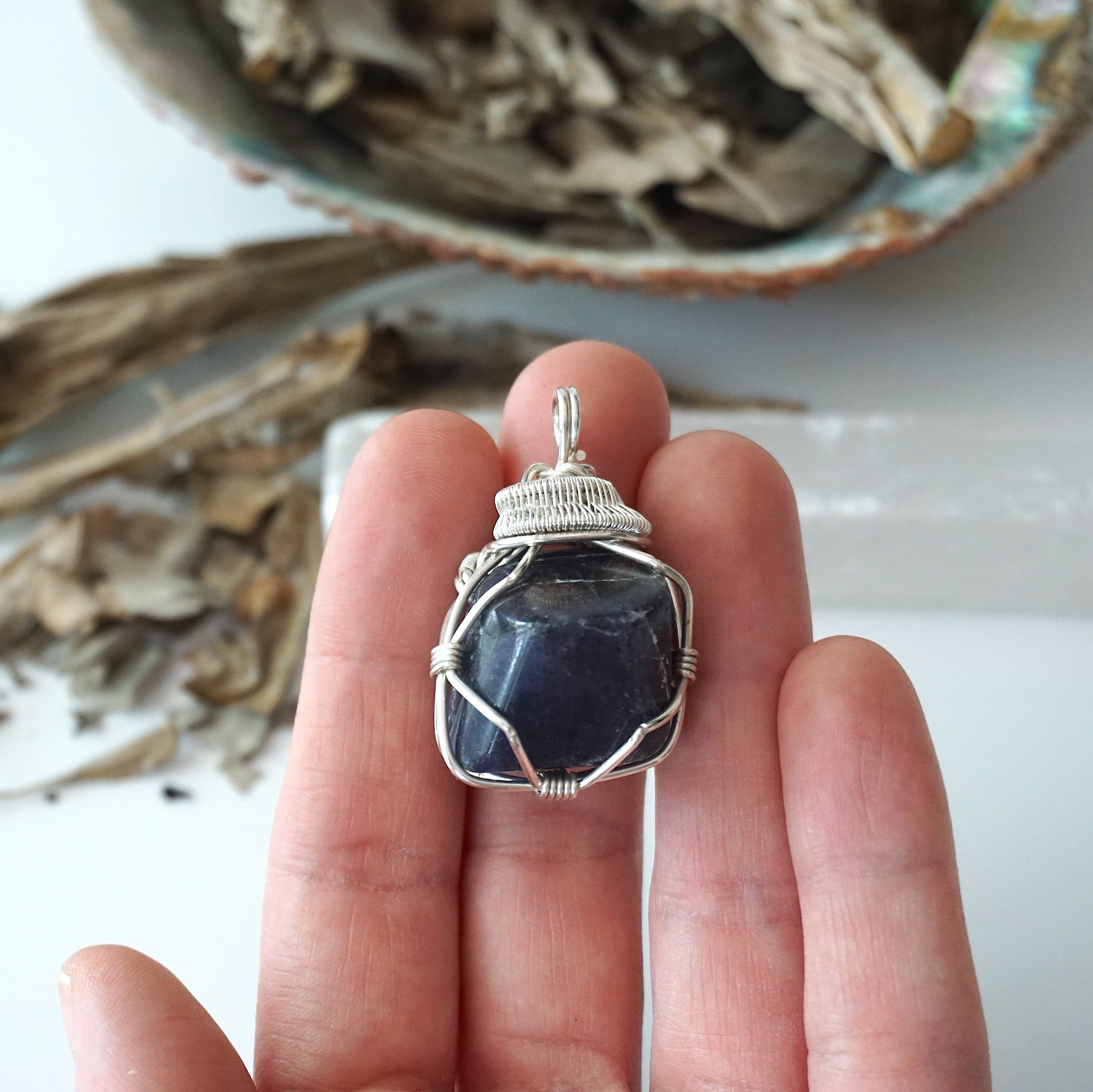 Natural Raw Sapphire Necklace - Sterling Silver Pendant for Women - Elegant Bohemian Jewelry for Everyday Wear & Special Occasions