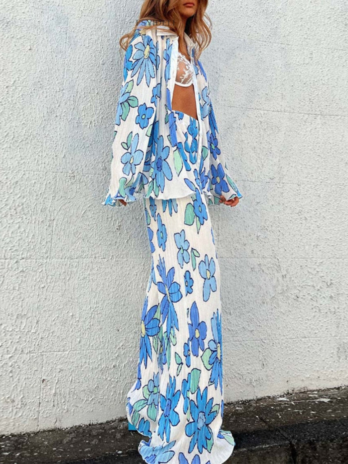 Printed Collared Long Sleeve Top and Pants Lounge Set - Comfortable Womens Loungewear for Home, Yoga & Relaxation - Soft Casual Outfit for Everyday Wear