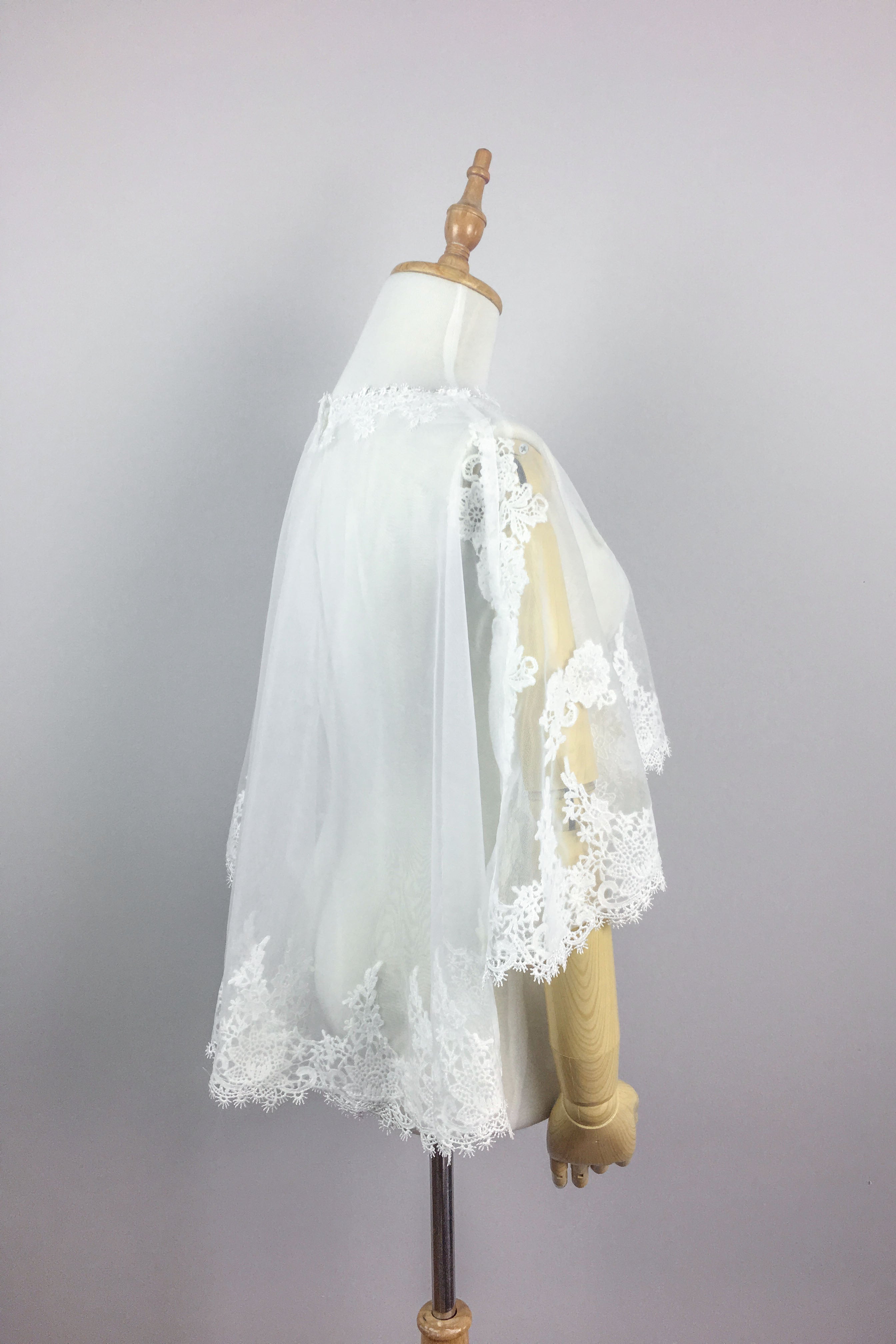 Elegant Lace Bolero Bridal Cover Up - Summer Wedding Shawl for Brides, Beach Ceremony & Outdoor Events