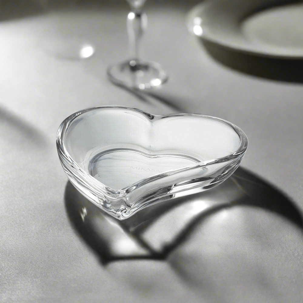 Heart Plate - Elegant Decorative Ceramic Plate for Home Dining & Kitchen Decor | Perfect for Wall Art, Table Centerpiece, and Gift Giving
