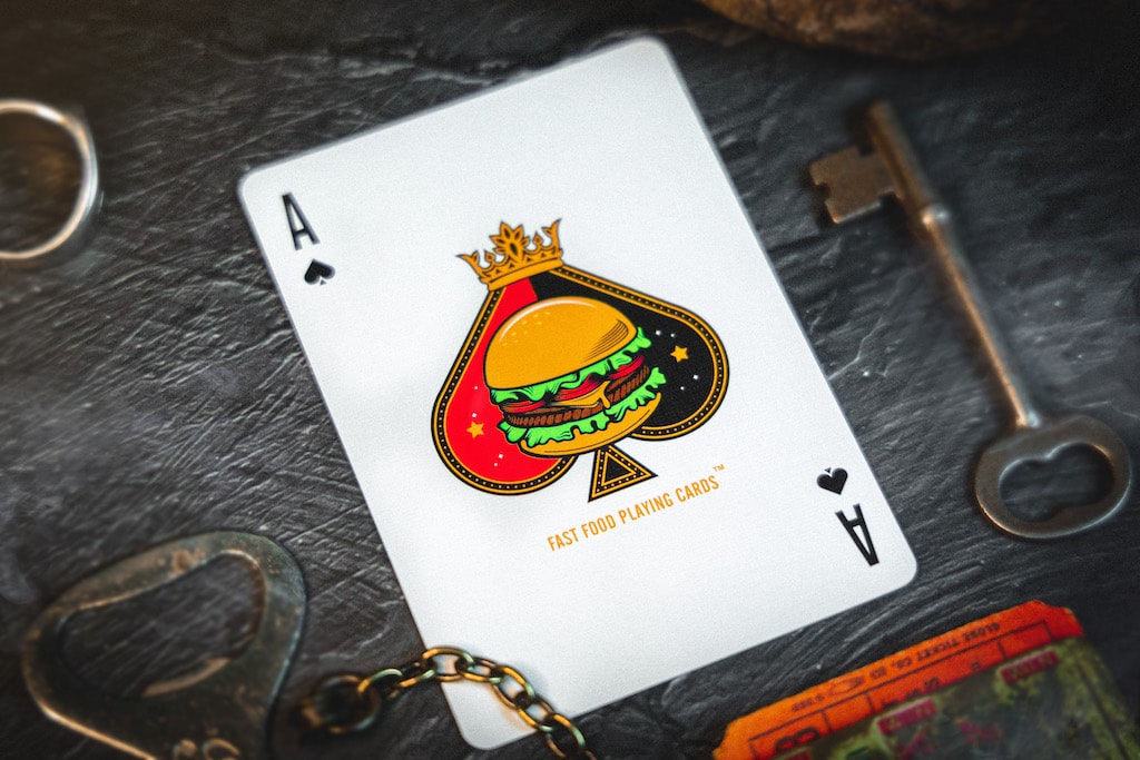 Premium Burger-Themed Playing Cards - Fun & Unique Deck for Game Nights, Parties & Collectors - Perfect for Poker, Magic Tricks & Gifts