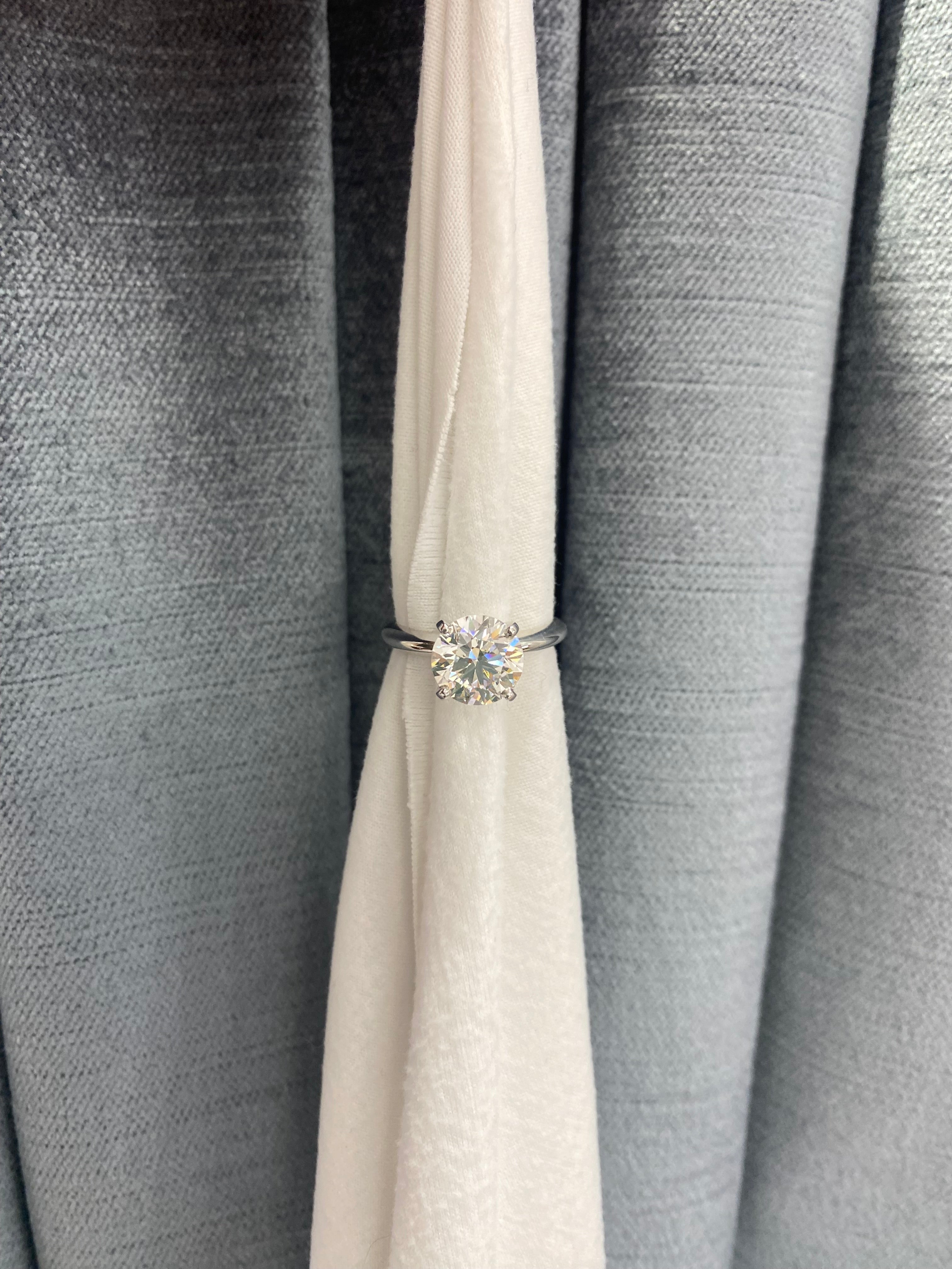 Lab Grown Solitaire Engagement Rings - Ethical & Affordable Diamond Rings for Proposals, Weddings & Anniversaries - Perfect for Romantic Occasions & Special Celebrations