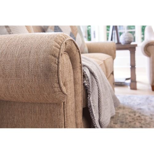 La-Z-Boy Mackenzie Recliner Chair - Premium Comfort for Living Room, Home Theater & Office - Ergonomic Design with Plush Cushions - Perfect for Relaxing & Lounging