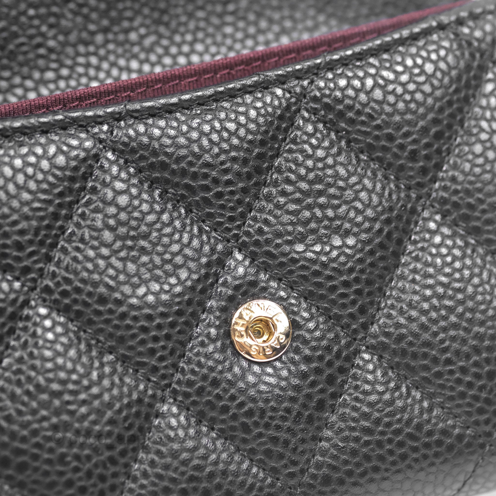 Chanel Caviar Quilted Flap Card Holder Wallet in Black with Gold Hardware - Perfect for Everyday Luxury & Gift Giving
