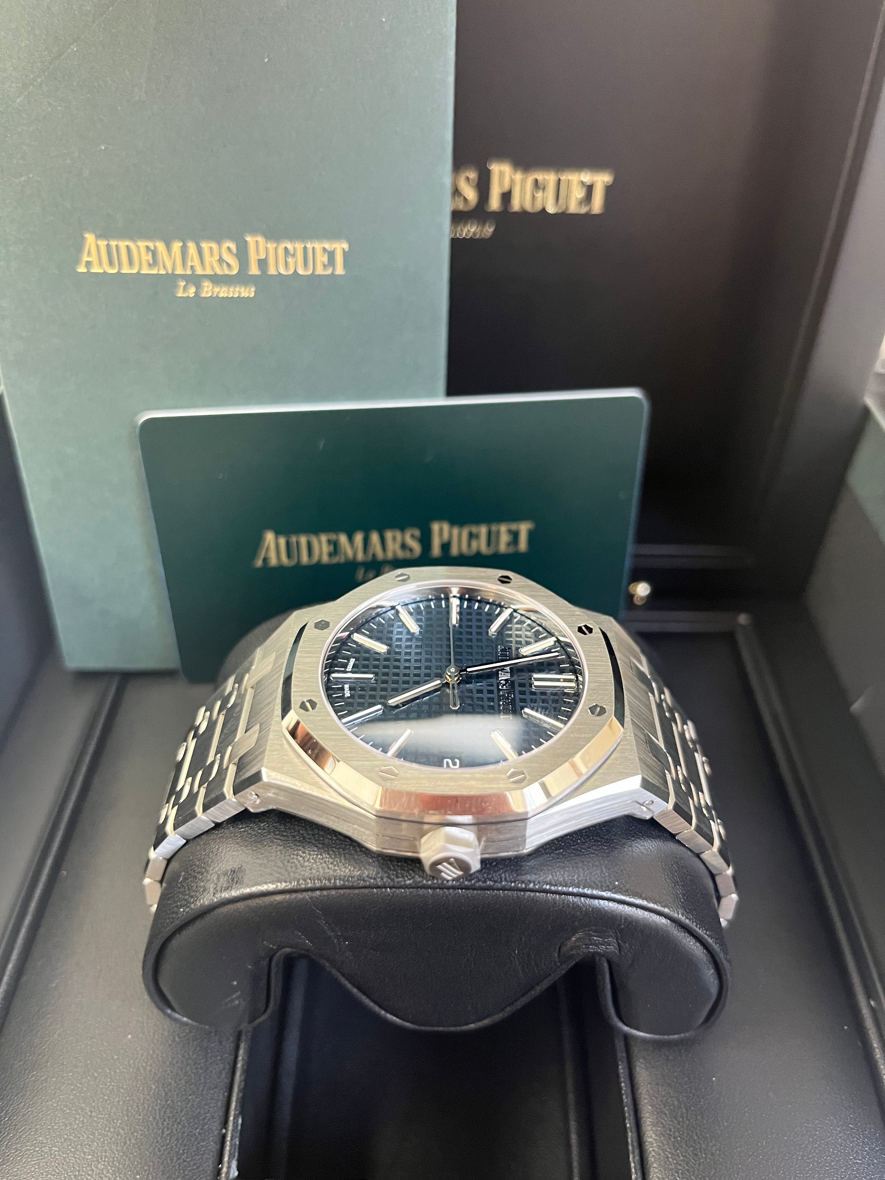 Audemars Piguet Royal Oak 41mm Selfwinding Watch - 50th Anniversary Edition with Blue Dial & Stainless Steel Bracelet (Model 15510ST.OO.1320ST.01) | Luxury Timepiece for Men, Perfect for Business Meetings & Special Occasions