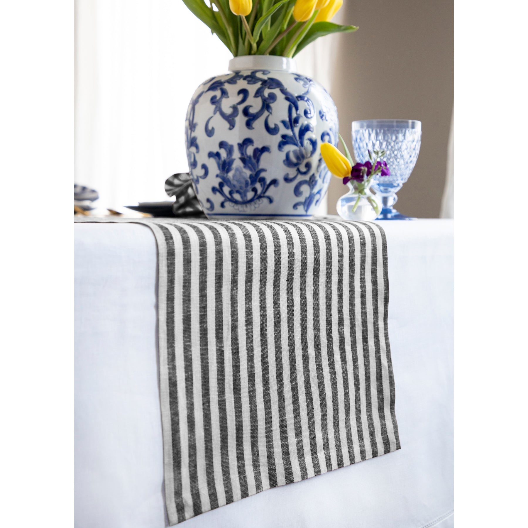 Amalfi Stripe Table Runner - Elegant Cotton Table Decor for Dining Room, Kitchen & Wedding - Perfect for Holiday Dinner Parties & Home Decor