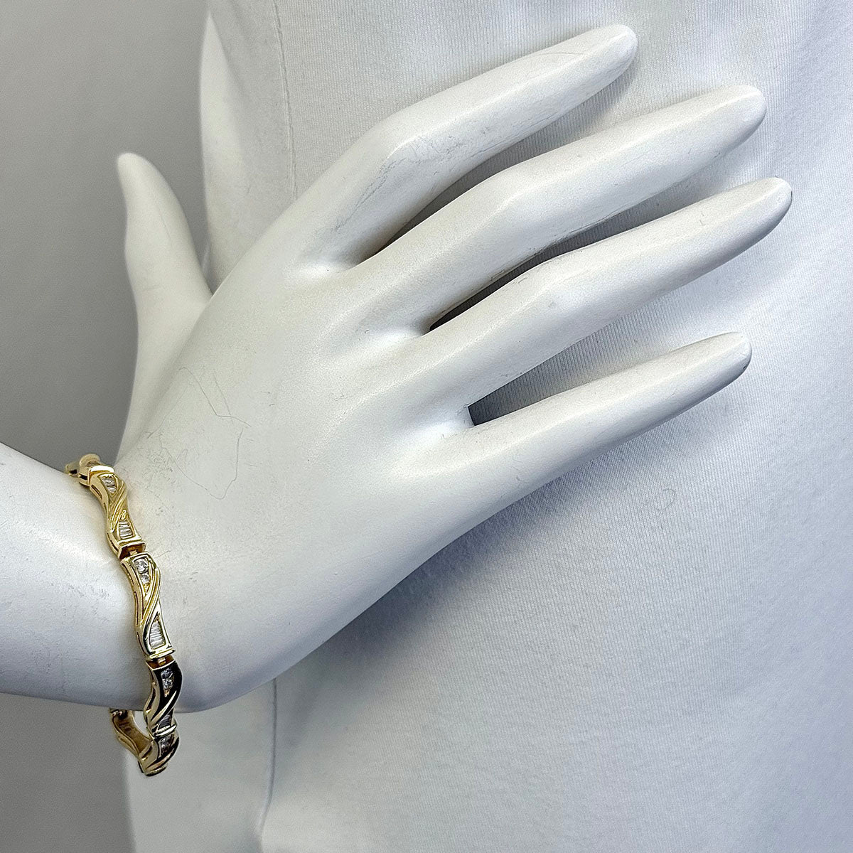 14K Gold Diamond Bracelet for Women - Elegant & Luxurious Jewelry Gift for Anniversary, Birthday & Special Occasions