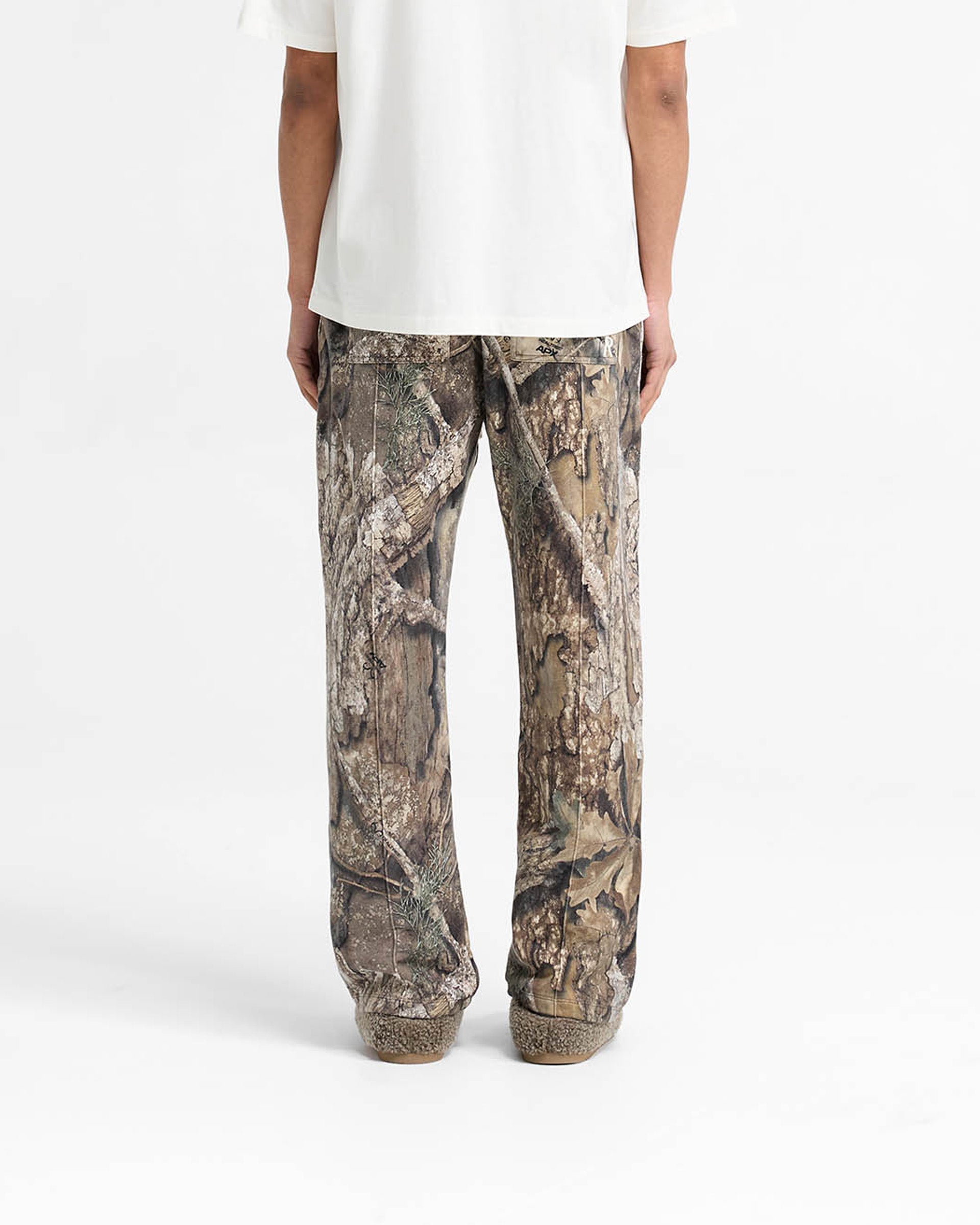 Realtree® Camo Sweatpants for Men - Comfortable Hunting & Outdoor Jogging Pants - Perfect for Camping, Hiking and Casual Wear