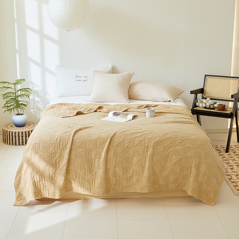 Breathable Textured Pure Cotton Gauze Blanket for Summer - Lightweight & Cooling Bed Cover for Hot Sleepers - Perfect for Bedroom, Nursery, or Outdoor Picnics