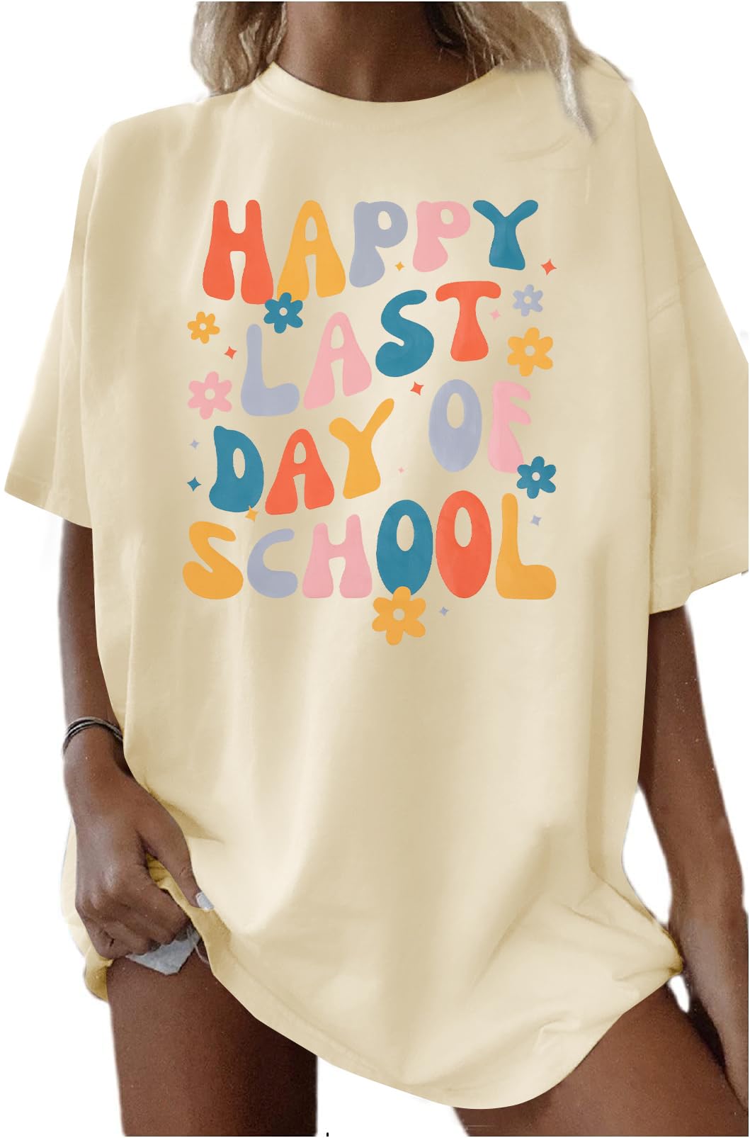 Last Day of School Shirt for Women - Oversized Teacher T-Shirt with Cute Graphic Design | Inspirational Short Sleeve Top for Teachers | Perfect for End of Year Celebrations, Classroom Gifts & Teacher Appreciation
