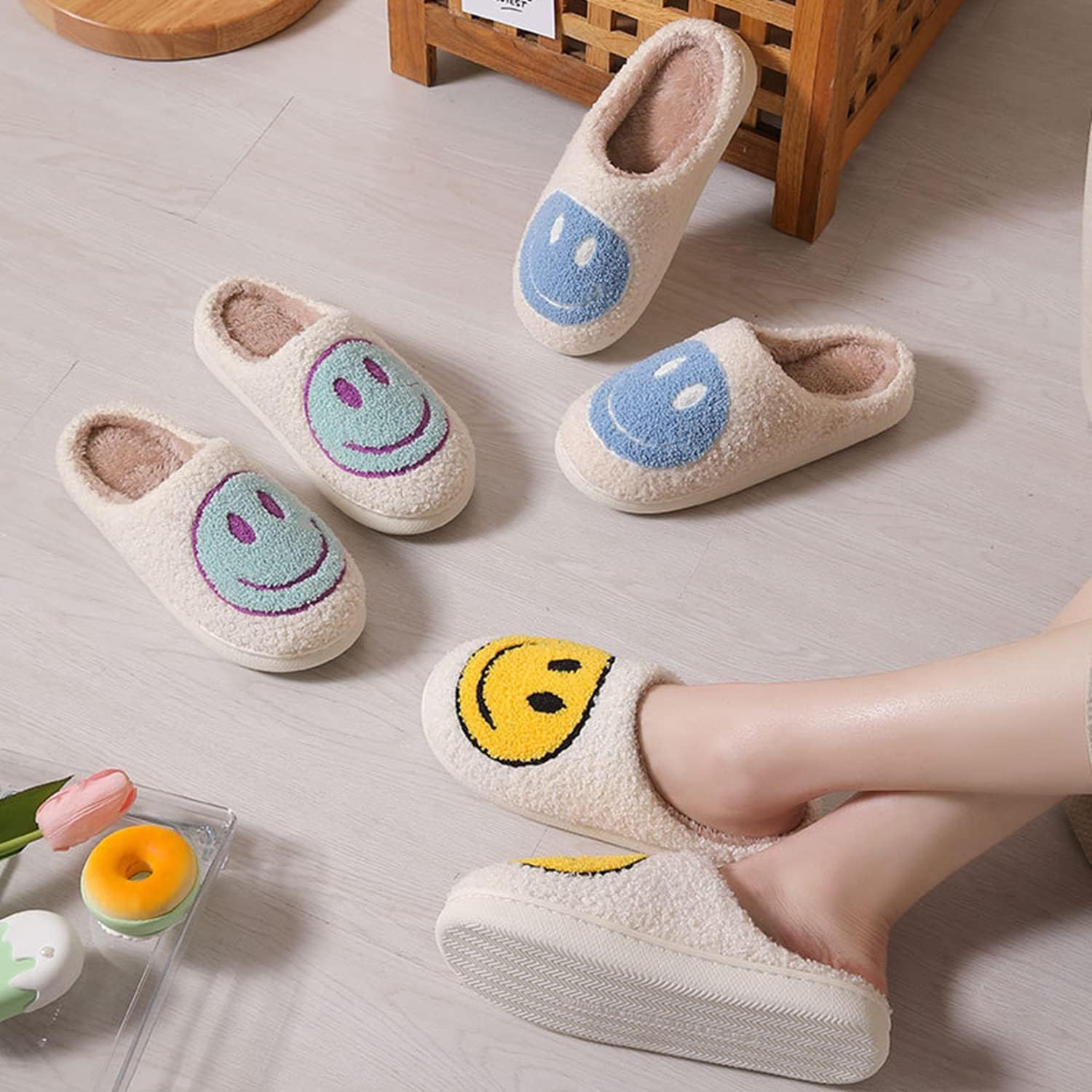**Memory Foam House Slippers for Women & Men - Cozy Fuzzy Plush Indoor/Outdoor Slip-On Shoes with Retro Happy Face Design - Perfect for Home, Lounge & Casual Wear**