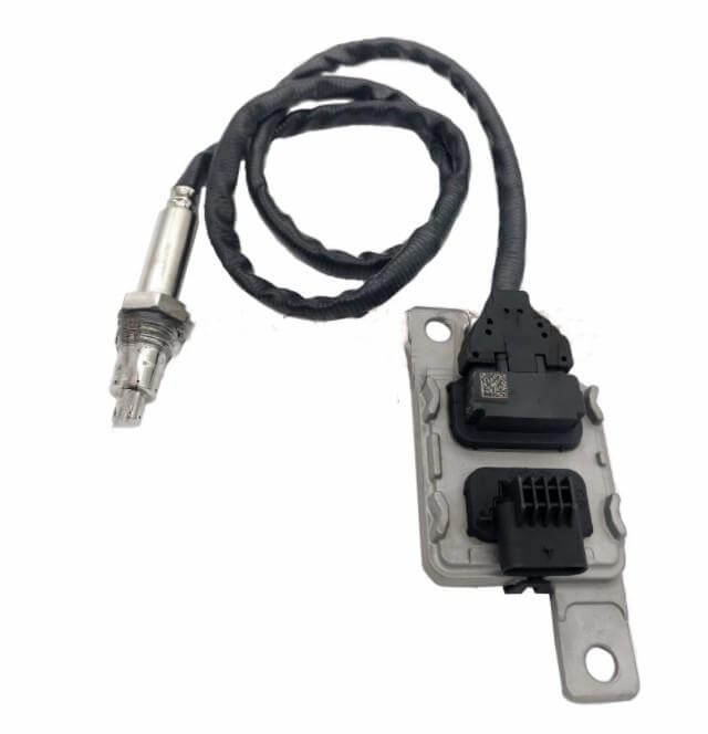 NOx Sensor 8R0907807S SNS456 A2C39690500 Compatible with VW Amarok, Audi A4 A6 A8 A7 Q5 Q7 S4 S6 - Replace Faulty Nitrogen Oxides Sensor for Better Emissions & Fuel Efficiency - Ideal for Diesel Engine Maintenance & Emissions Testing
