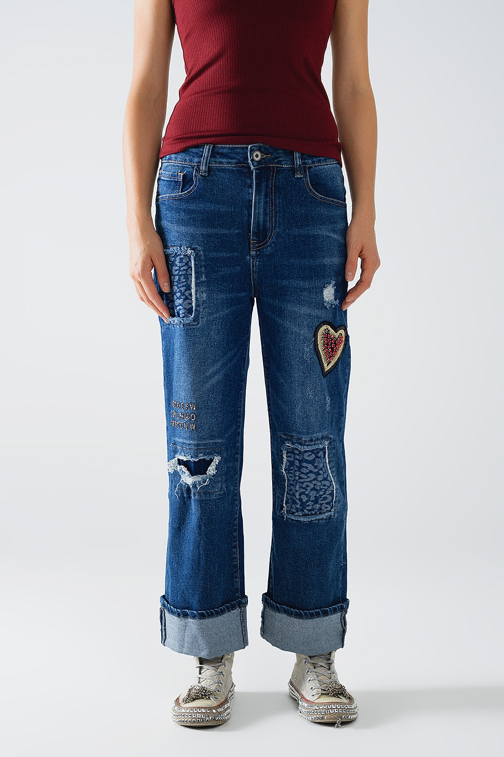 Women's Wide Leg Distressed Denim Jeans with Patch Details - Perfect for Casual Outfits and Streetwear Fashion
