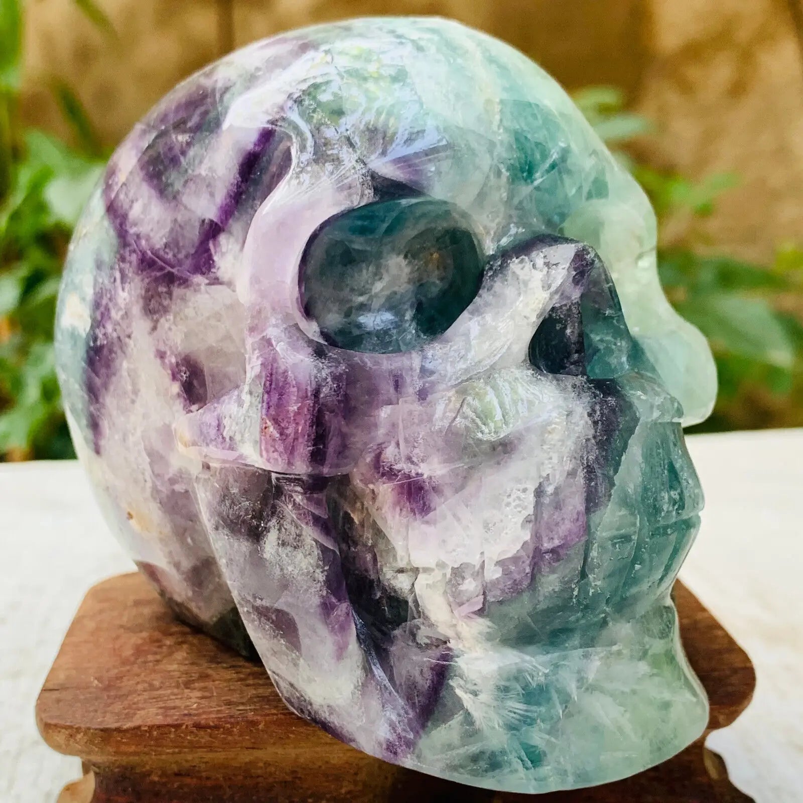 Natural Fluorite Skull Carving - Handcrafted Crystal Skull for Healing & Meditation - Perfect for Home Decor, Spiritual Practice & Energy Work