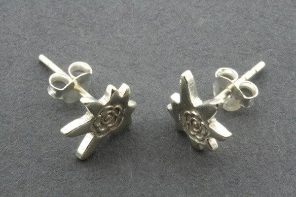 Abstract Flower Disc Stud Earrings - Boho Chic Floral Dangle Earrings for Women - Perfect for Parties, Weddings & Everyday Wear