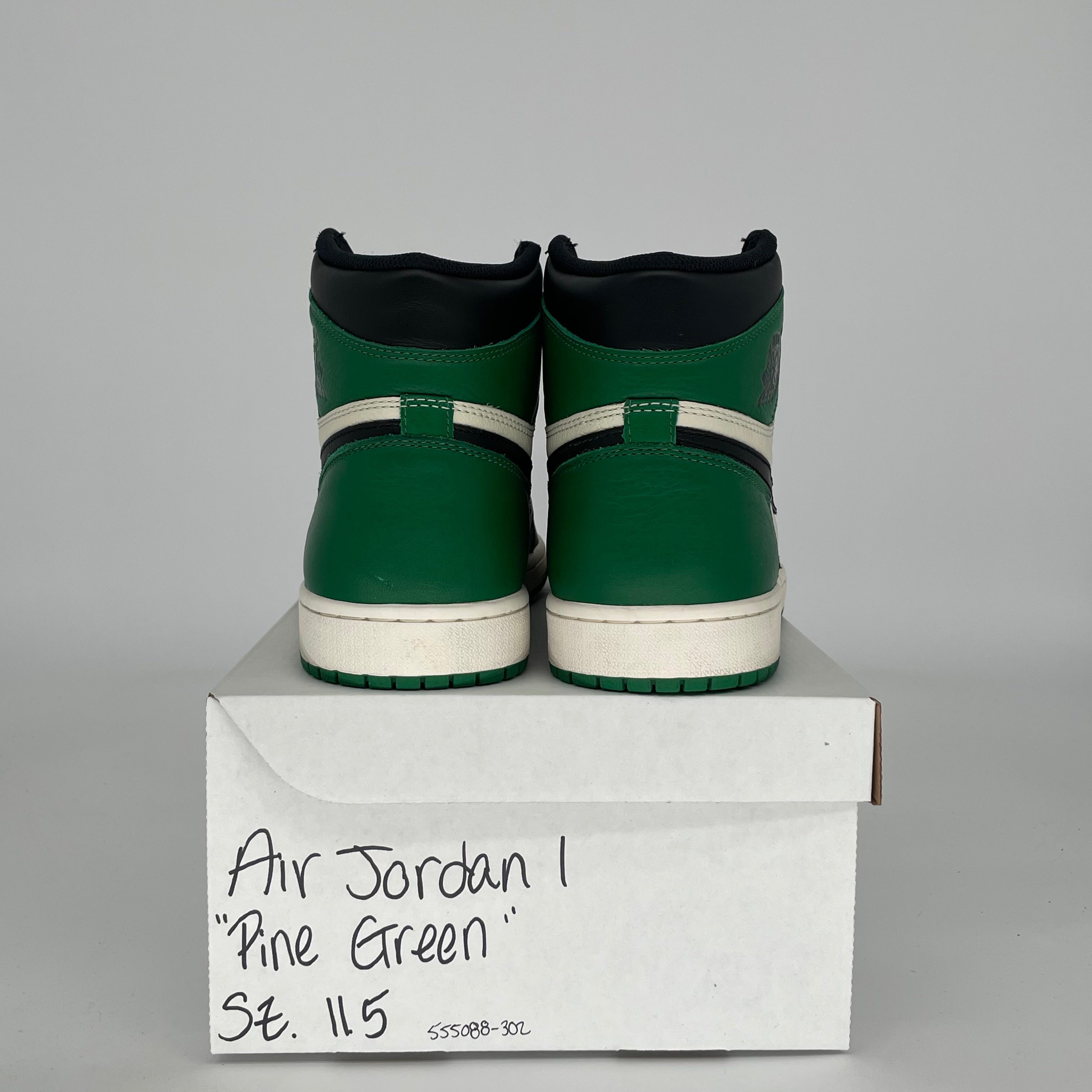 AIR JORDAN 1 Retro High OG Pine Green Basketball Shoes Men's Size 11.5 (555088-302) - Perfect for Sneaker Collectors & Streetwear Fashion