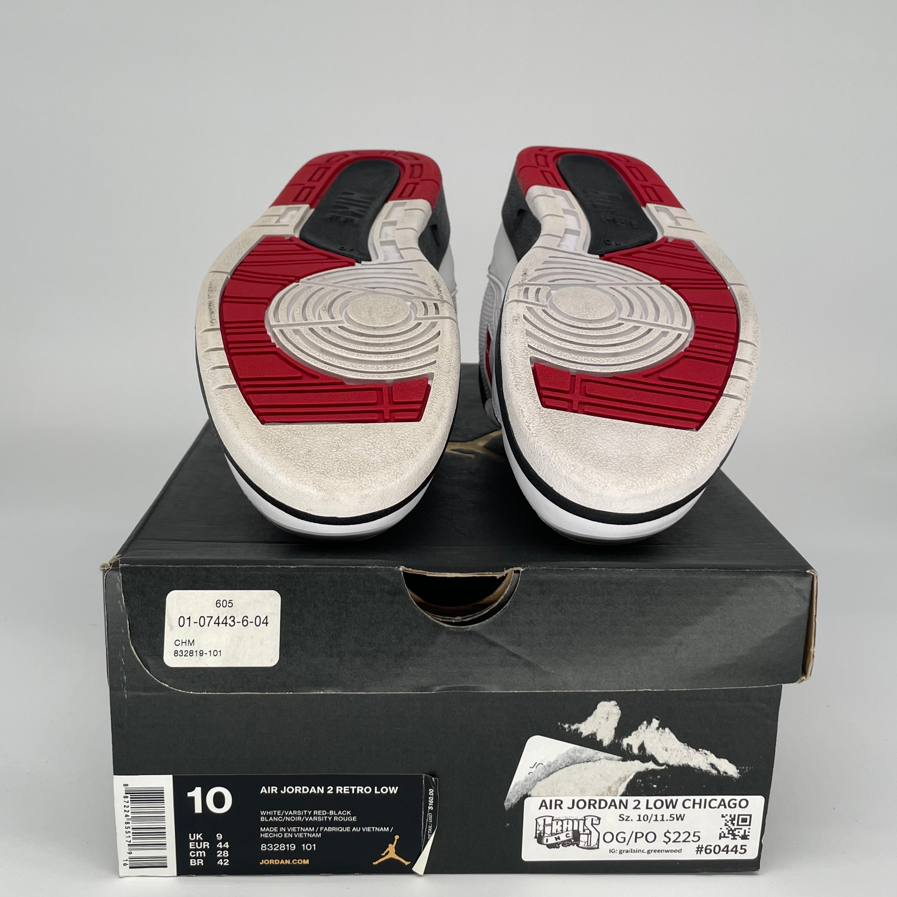 Air Jordan 2 Low Chicago Men's Basketball Shoes Size 10 (832819-101) - Retro Sneakers for Streetwear & Casual Outfits