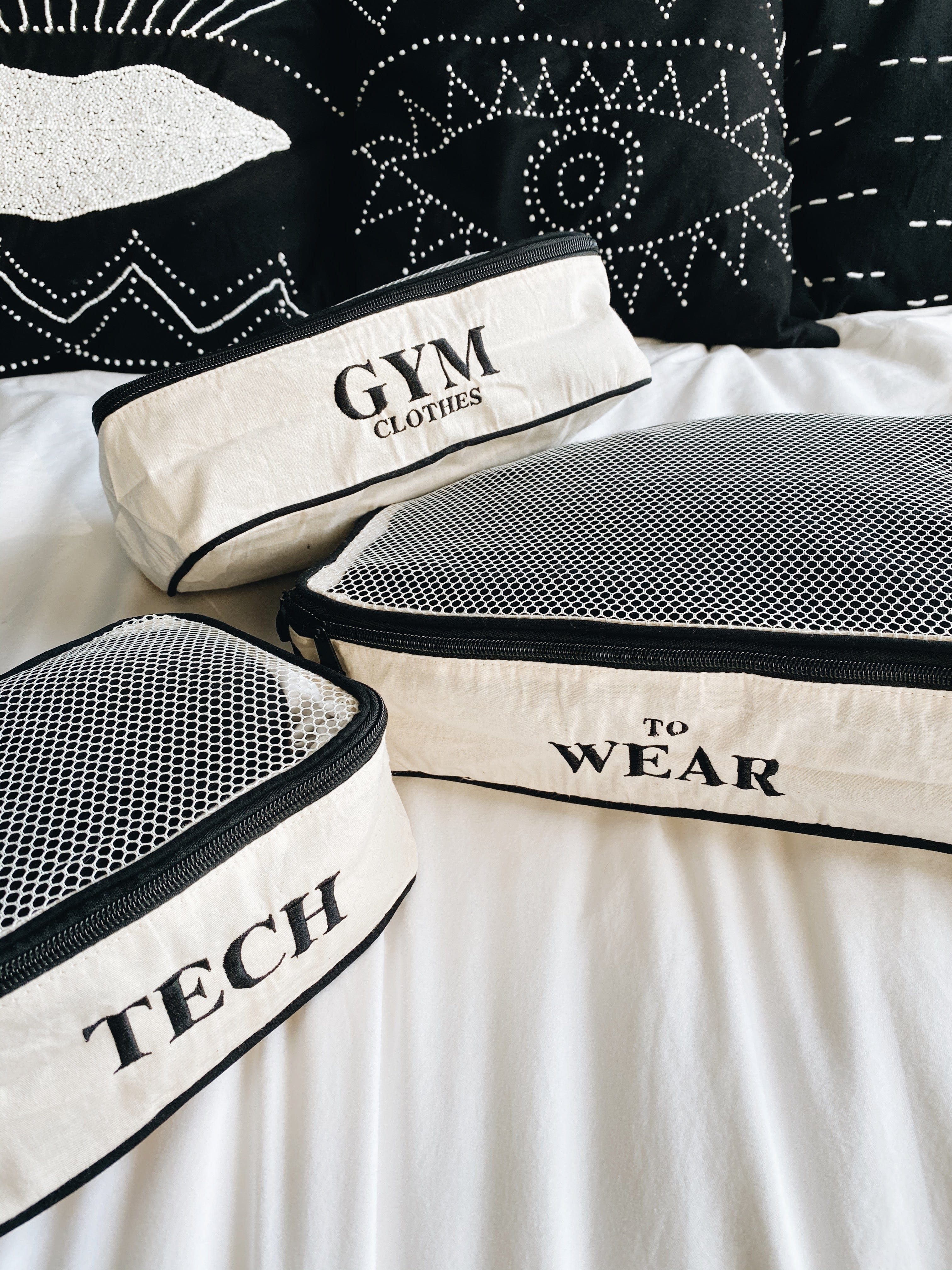 Custom Monogrammed Personalized Gift - Perfect for Weddings, Birthdays & Special Occasions | Do Not Remove Tag for Monogramming