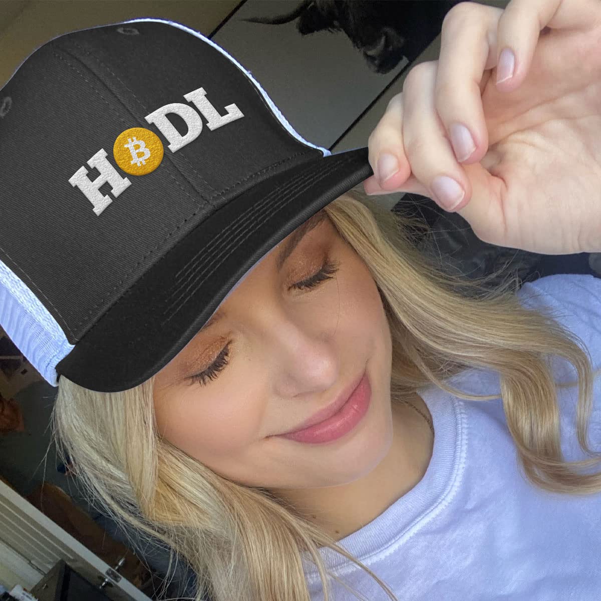 HODL Bitcoin Mesh Baseball Cap for Men - Adjustable Snapback with Breathable Mesh Back - Perfect for Casual Wear, Sports & Outdoor Activities