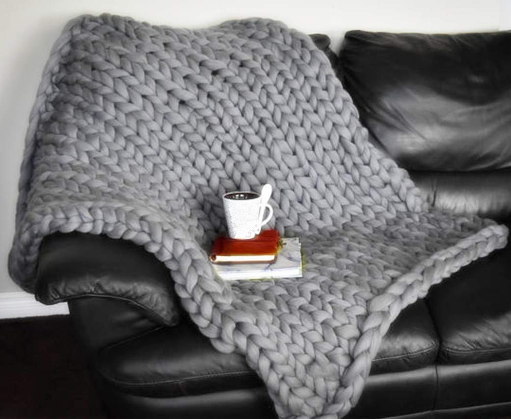 Chunky Knit Blanket - Handmade Bulky Yarn Throw - 40x40 in (100x100cm) - Soft Grey Boho Home Decor for Bed, Sofa, Chair, Pet Bed & Yoga Mat - Cozy & Warm Winter Essential for Living Room & Bedroom