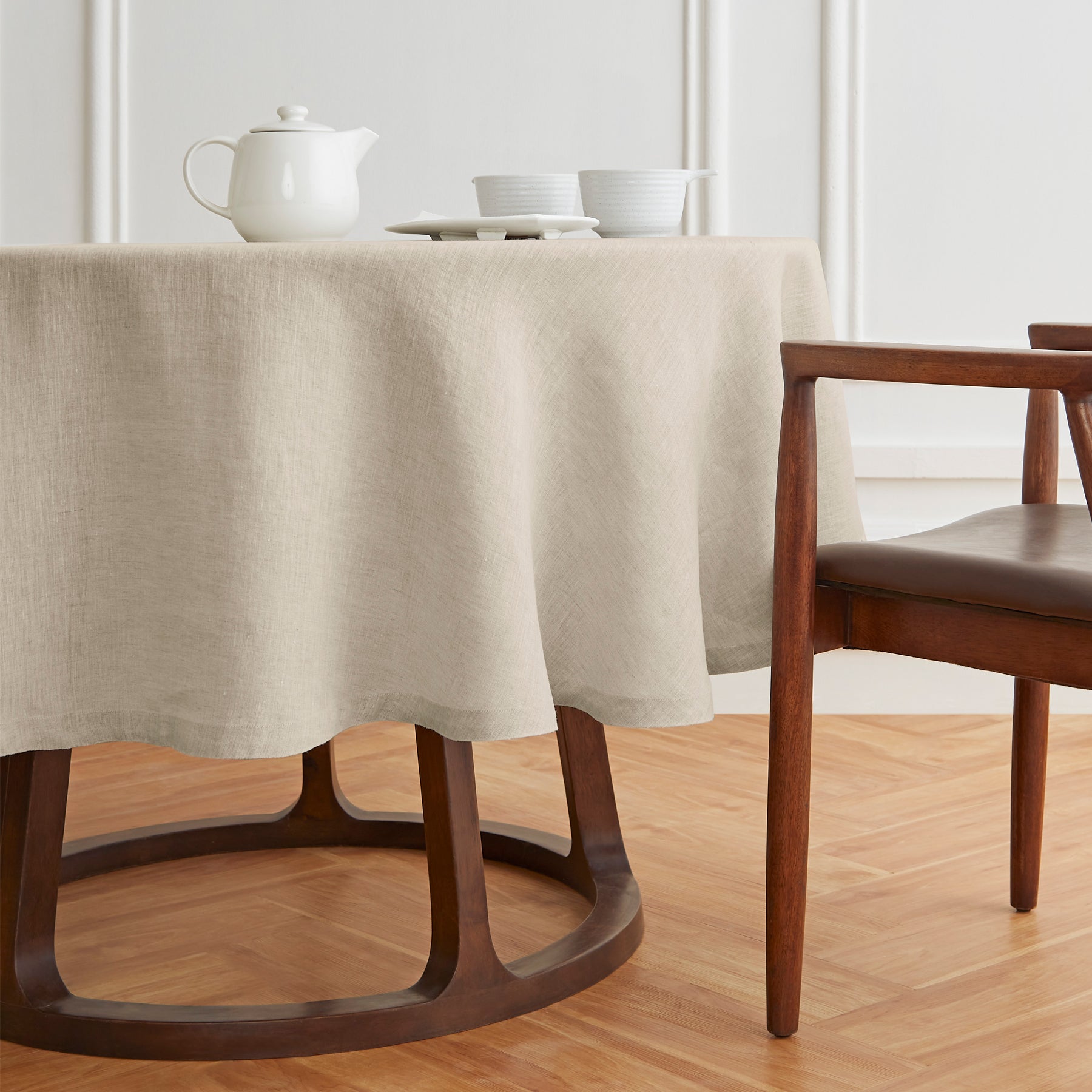 Sonoma Round Tablecloth - Premium Cotton Fabric for Dining & Parties - Perfect for Holiday Gatherings, Weddings & Home Decor