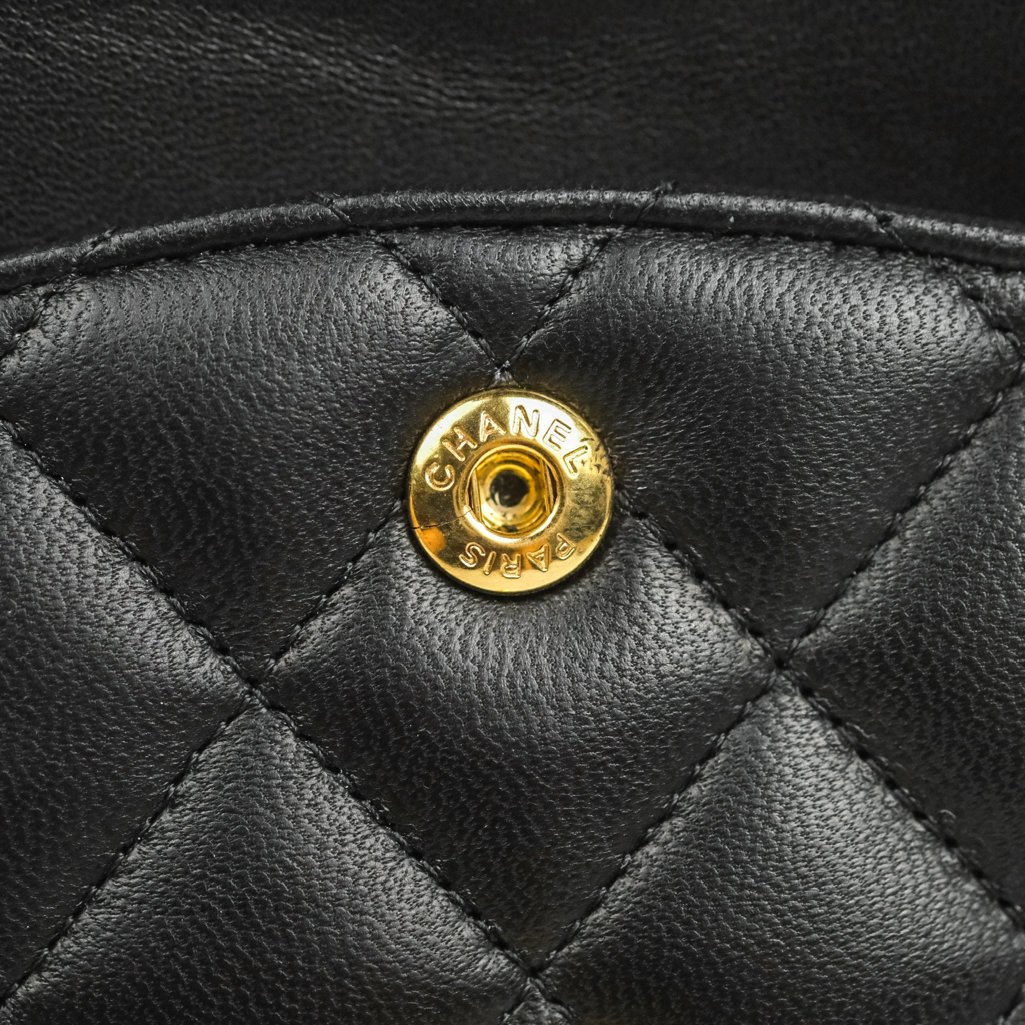 Chanel Classic M/L Medium Double Flap Bag - Black Lambskin Leather with Gold Hardware | Luxury Handbag for Women, Perfect for Evening Events & Special Occasions