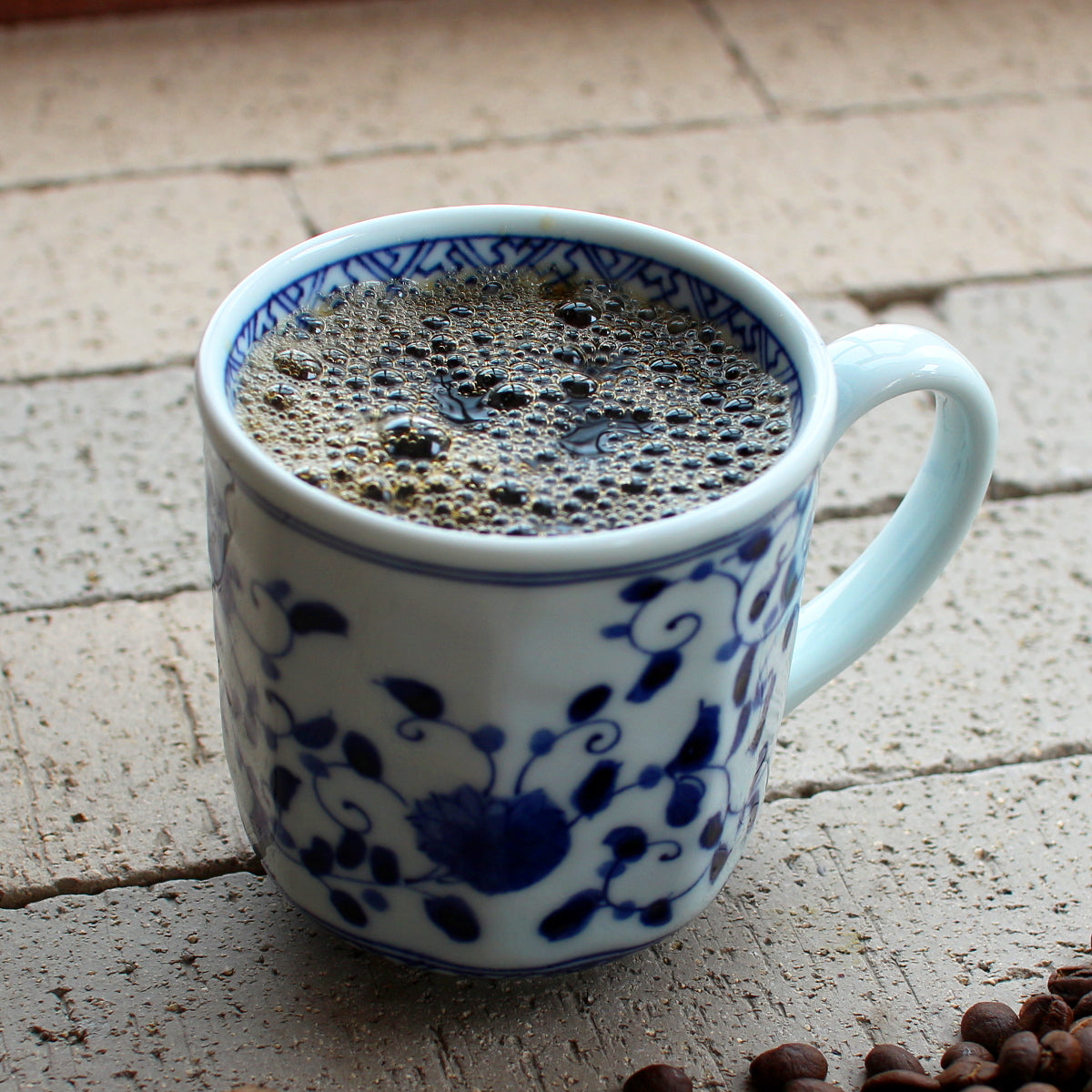 Premium Nutmeg Tavern Coffee Blend with Whole Nutmeg Spices - Rich Aromatic Ground Coffee for Cozy Mornings & Relaxing Evenings - Perfect for Home Brewing, Gifts, and Coffee Lovers