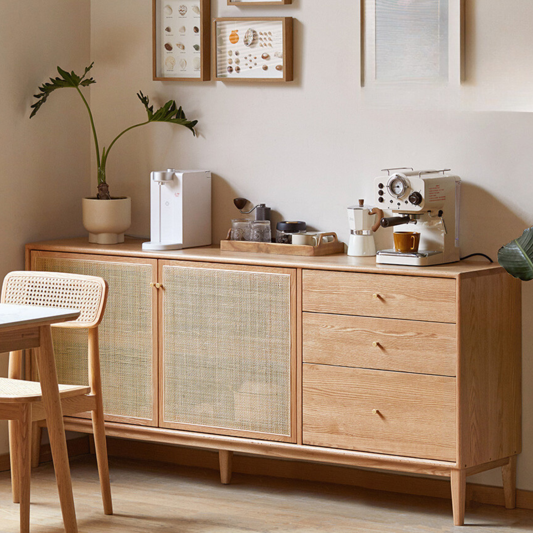 Oak Solid Wood Rattan Modern Sideboard Buffet Cabinet - Stylish Storage for Dining Room, Living Room & Entryway