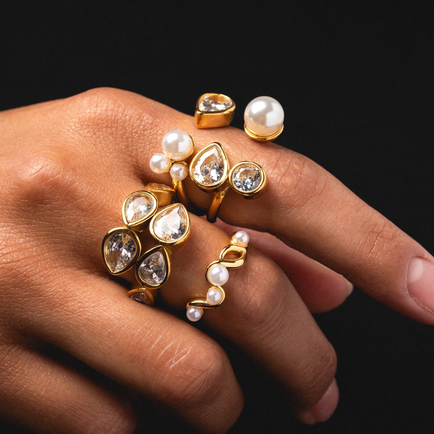 Elegant Pearl and Clear Wrap Ring for Women - Dainty Stackable Boho Jewelry Gift for Her - Perfect for Weddings, Date Nights & Everyday Wear