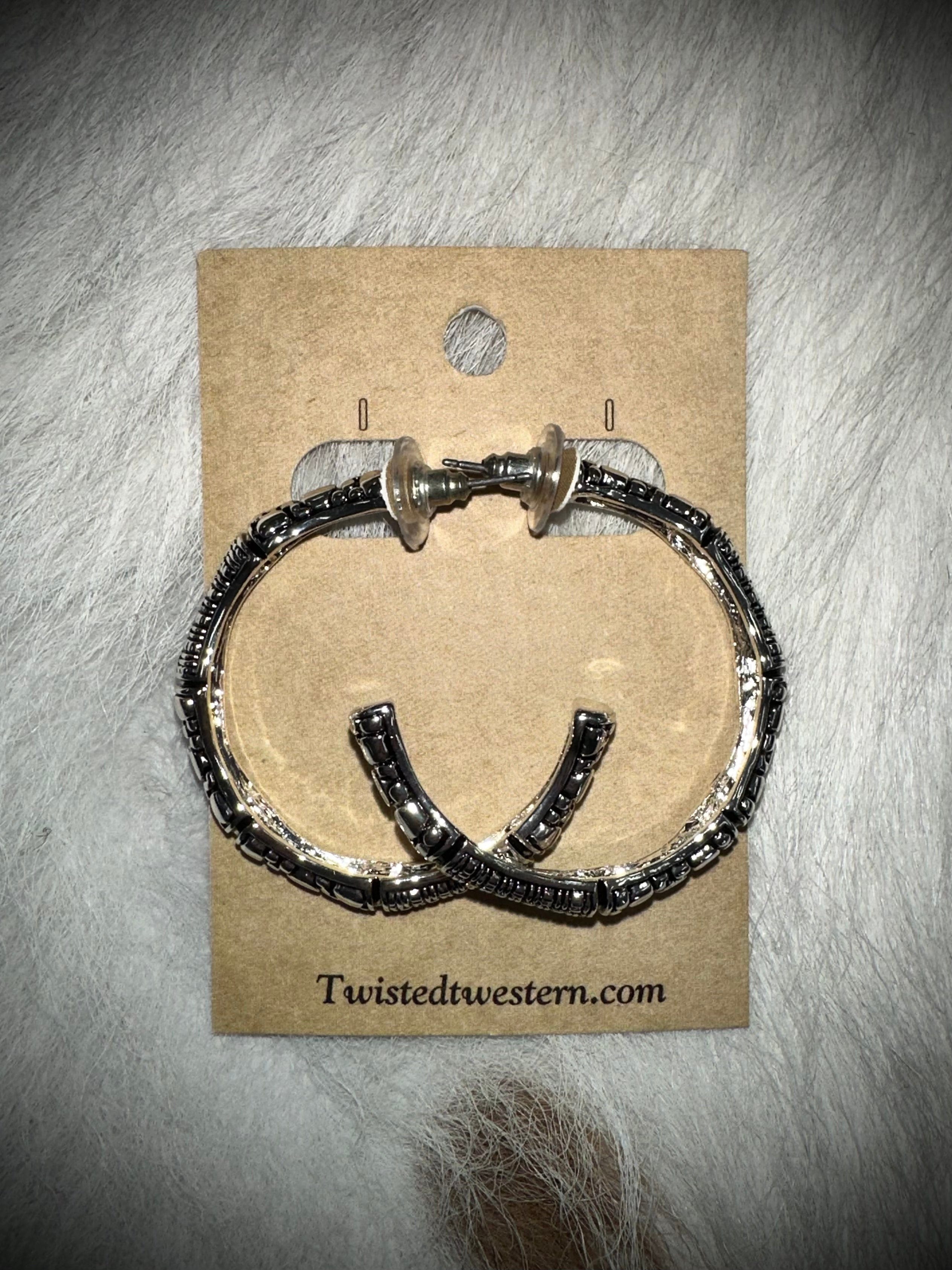 Personalized Engraved Silver Hoop Earrings for Women - Custom Name Initials Jewelry Gift - Perfect for Anniversaries, Birthdays & Everyday Wear