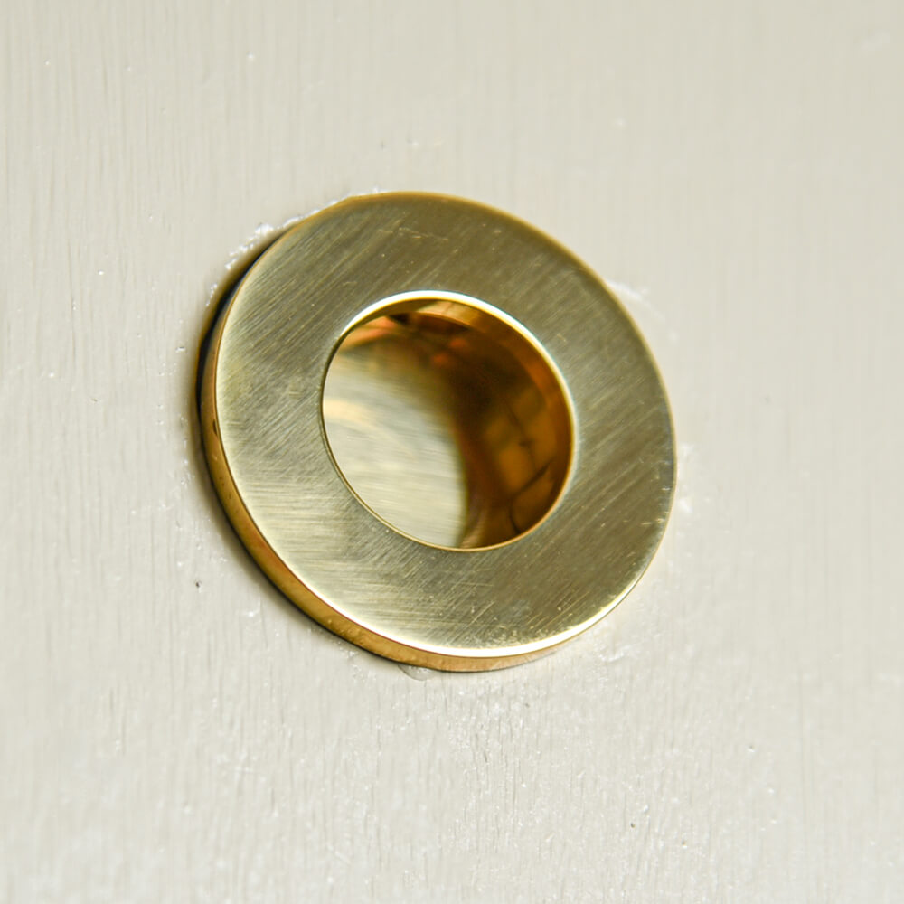 Polished Brass Round Finger Edge Pull - Elegant Cabinet & Drawer Handles for Kitchen, Bathroom & Furniture - Perfect for Home Renovation & DIY Projects