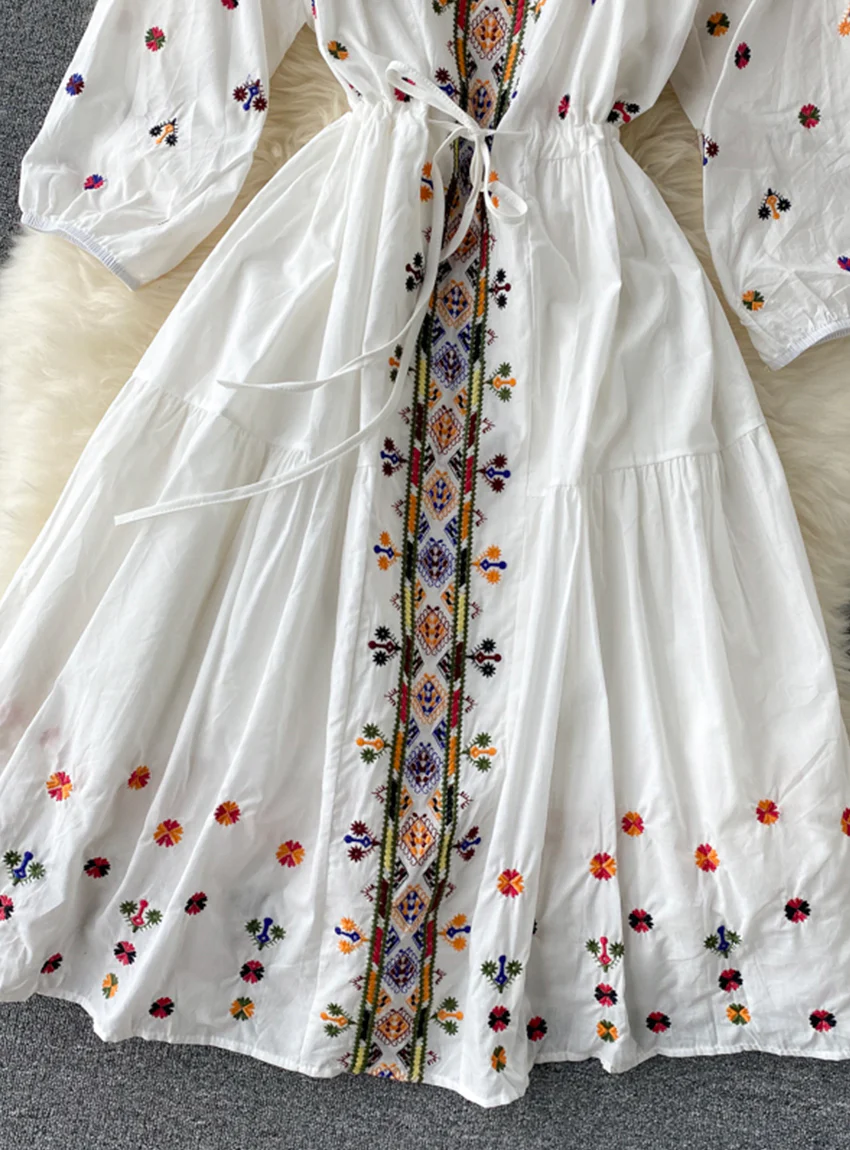 Elegant A-Line V-Neck Embroidered Long Sleeve Dress for Women - Perfect for Weddings, Parties & Formal Occasions