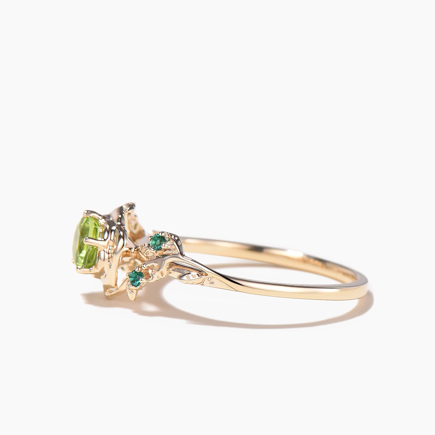 Exquisite Round Cut Peridot Floral Engagement Ring - Emerald Leaf Nature Inspired Wedding Band for Women | Perfect for Bridal, Anniversary, and Romantic Occasions