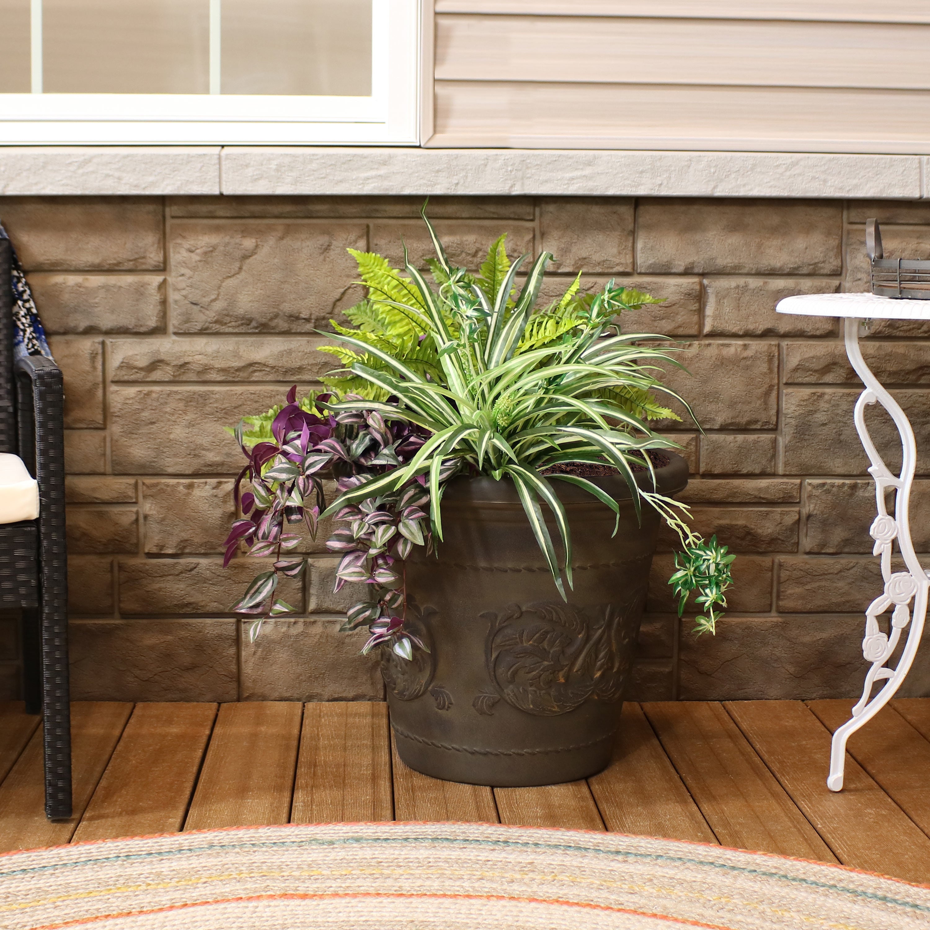 Sunnydaze Arabella Polyresin Outdoor Flowerpot Planter - Decorative Garden Planter for Patio, Porch & Yard - Weather-Resistant & Durable Design