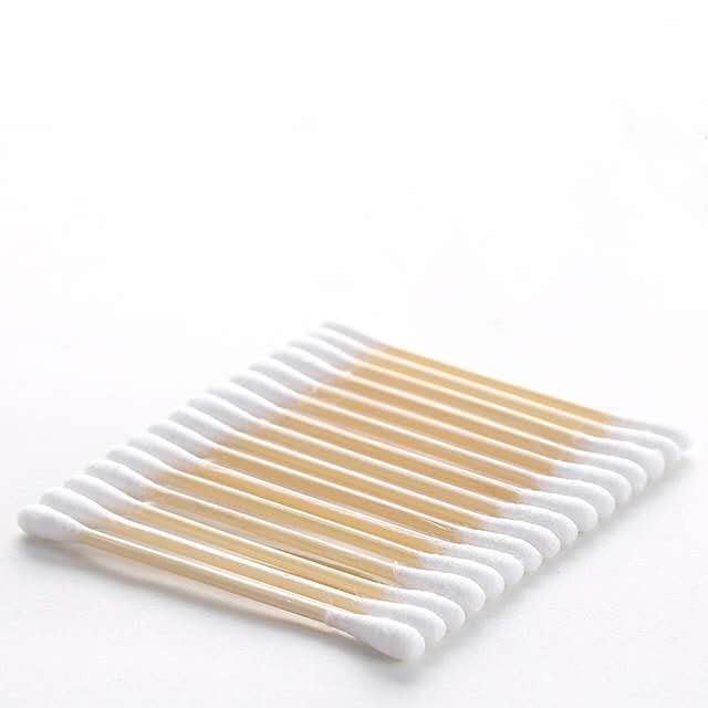 DCELLA 200-Pack Bamboo Cotton Swabs | Eco-Friendly, Biodegradable & Recyclable Wooden Cotton Buds | Gentle Ear Cleaning, Makeup Application & First Aid Uses