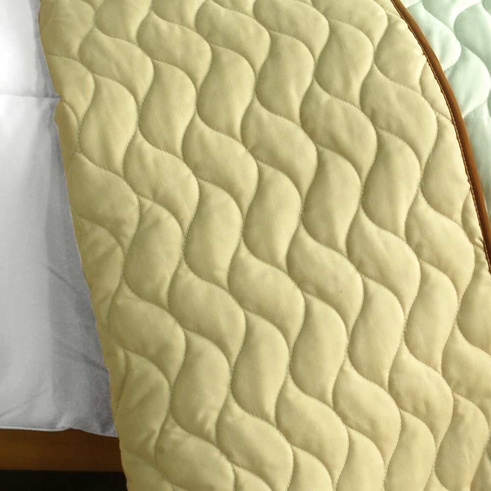 3PC Patchwork Quilt Set Full/Queen Size - Irish Inspired Bedding Collection for Cozy Home Decor | Perfect for Master Bedroom, Guest Room & Airbnb Styling