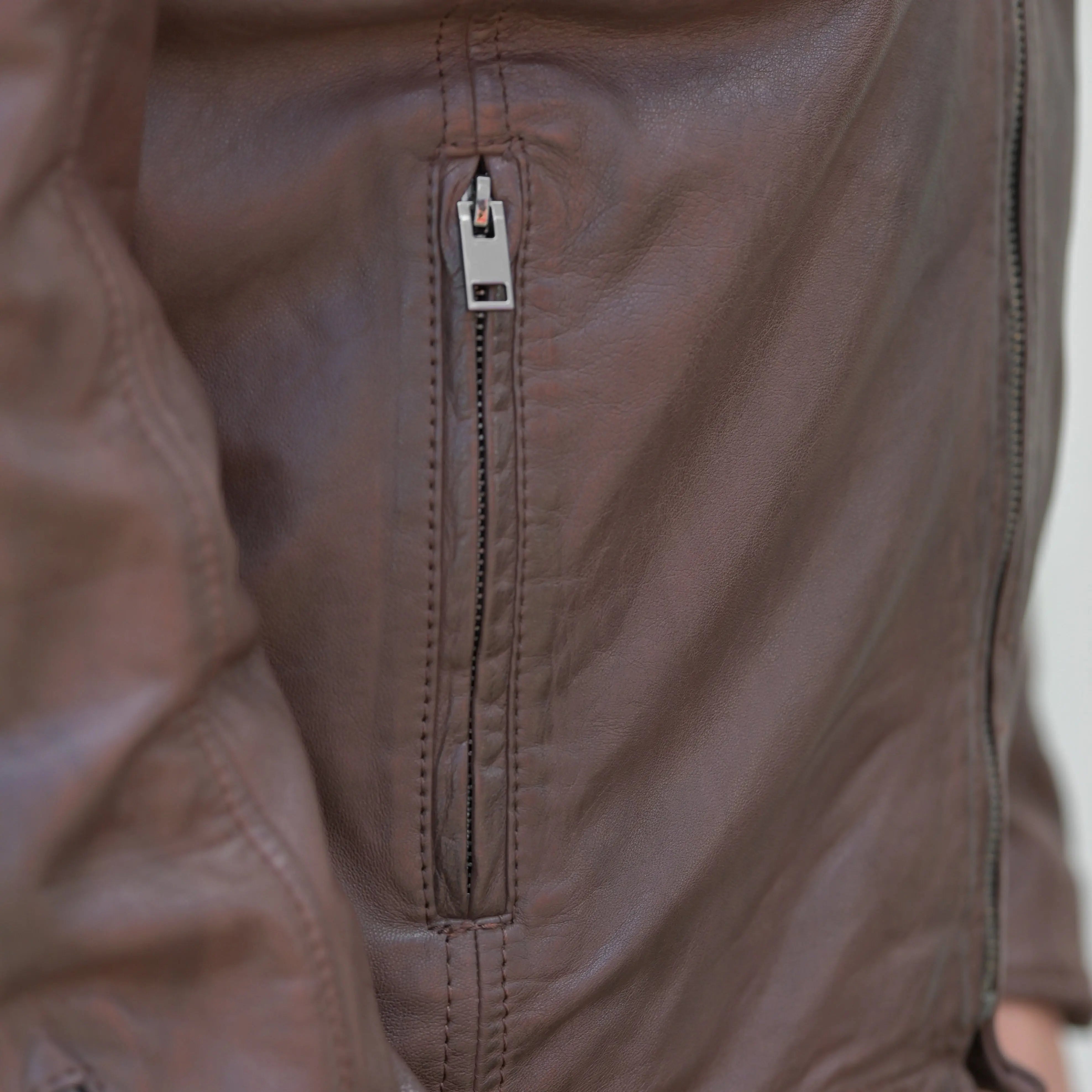 Men's Genuine Leather Jacket with Dual Flap Pockets - Stylish Biker & Casual Wear for Everyday Outings