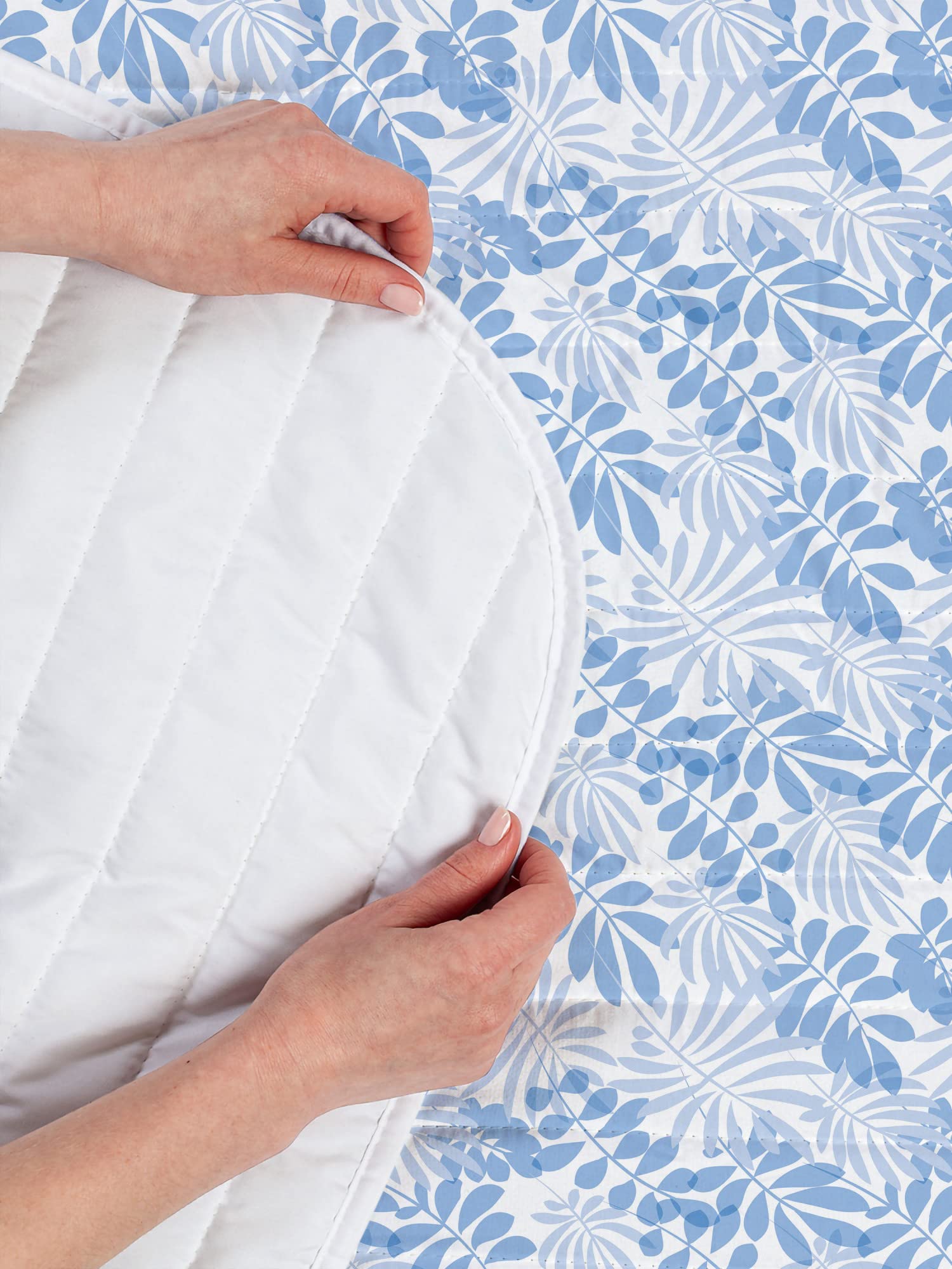 Ambesonne Blue and White Microfiber Bedspread Set | Tropical Hawaiian Leaf Design | Soft Twin Size Comforter with Pillow Sham | Perfect for Beach House Bedroom & Summer Home Decor