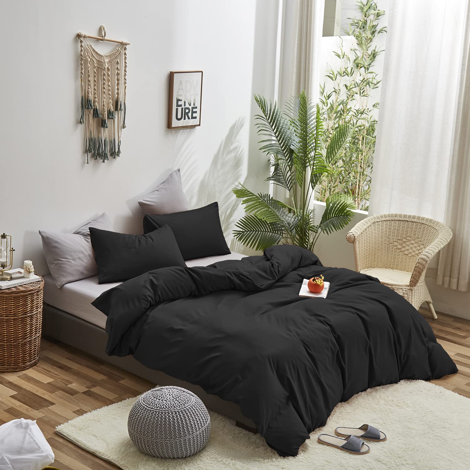 KAREVER Black Comforter Set King Size - Soft & Breathable Plain Black Bedding for Men & Women | Lightweight Durable Solid Black Blanket for All Seasons | Perfect for Master Bedroom, Guest Room or Dorm