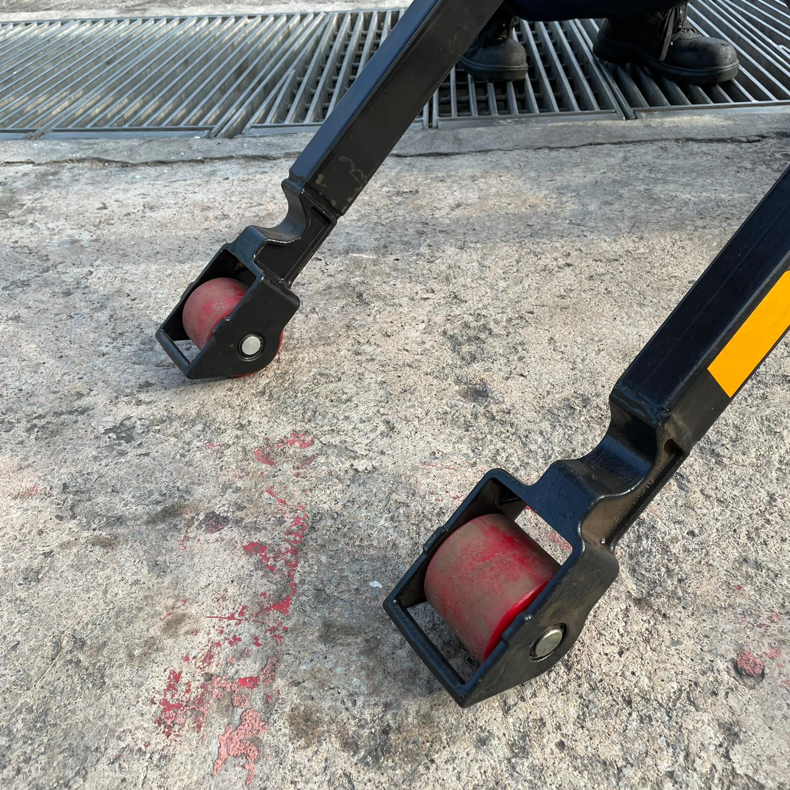Aiko 1.5 Ton High Lift Scissor Pallet Truck - Heavy Duty Warehouse Equipment for Loading & Unloading | Model PT HPT5415M | Ideal for Industrial Warehouses, Factories & Logistics Centers